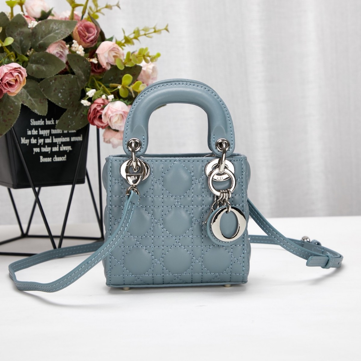 Kodėl elegantiški „Lady Dior“ replikų krepšiai yra tokie klasikiniai? (Atnaujinta 2022 m.)-Best Quality Fake Louis Vuitton Bag Online Store, Replica designer bag ru Kodėl elegantiški „Lady Dior“ replikų krepšiai yra tokie klasikiniai? (Atnaujinta 2022 m.)-Best Quality Fake Louis Vuitton Bag Online Store, Replica designer bag ru