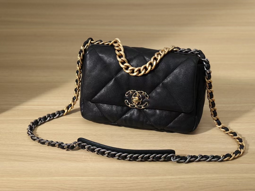 Olee otú ọma bụ àgwà oyiri Chanel 19 akpa? Foto 57 zuru ezu ịgwa gị (emelitere na 2022)-Best Quality adịgboroja Louis vuitton akpa Online Store, oyiri mmebe akpa ru