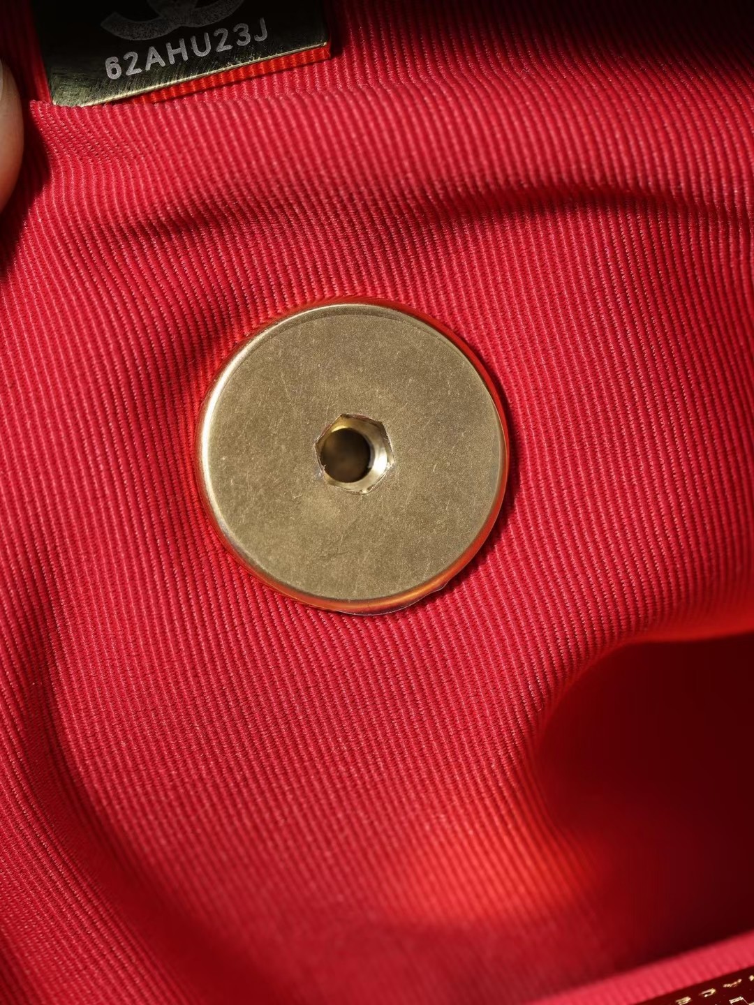 Olee otú ọma bụ àgwà oyiri Chanel 19 akpa? Foto 57 zuru ezu ịgwa gị (emelitere na 2022)-Best Quality adịgboroja Louis vuitton akpa Online Store, oyiri mmebe akpa ru