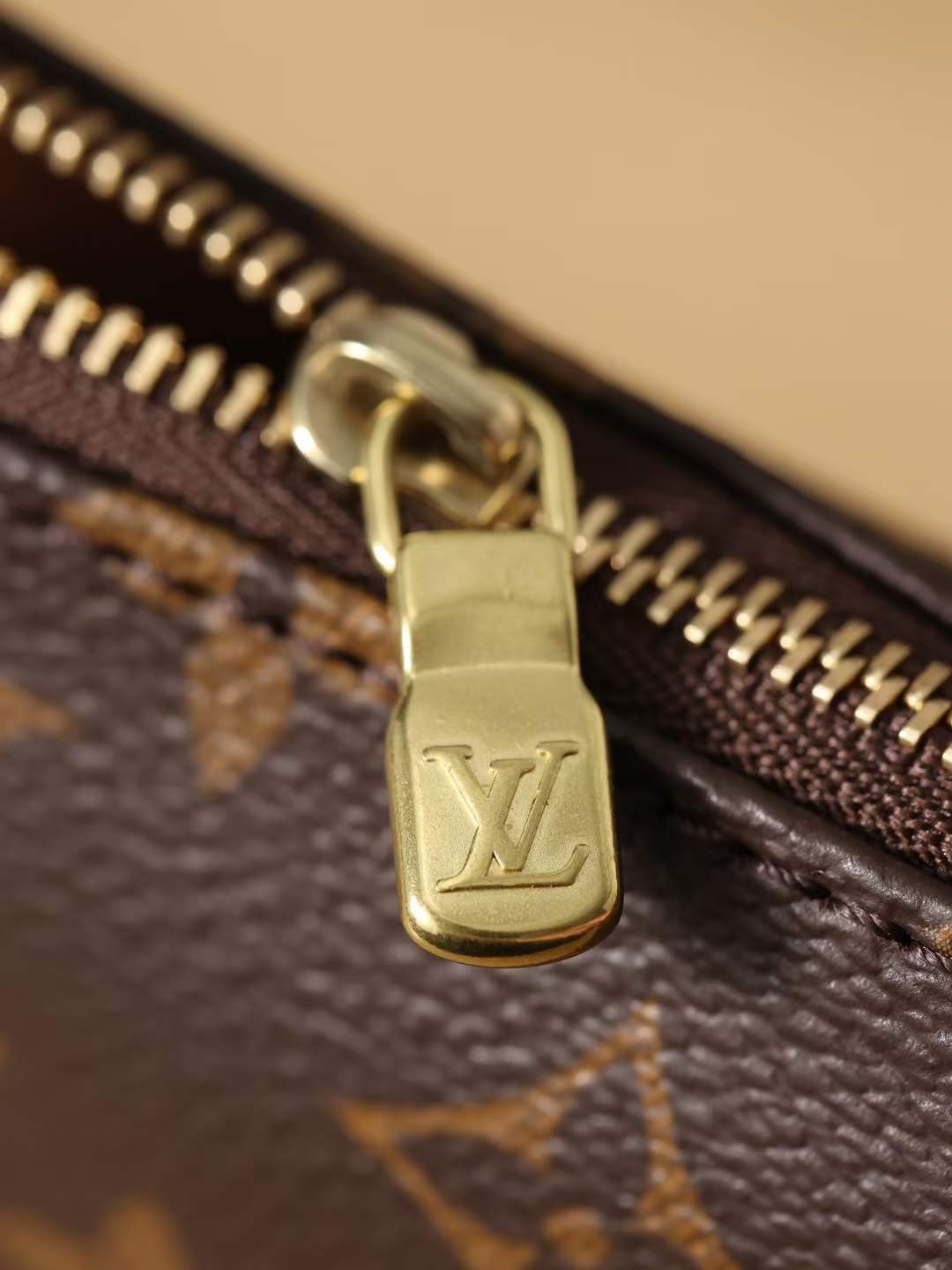 Louis Vuitton M40712 Pochette Accessoires টপ রেপ্লিকা ব্যাগ 23.5 x 13.5 x 4 সেমি হার্ডওয়্যারের বিবরণ (2022 সংস্করণ)-সেরা মানের নকল লুই ভিটন ব্যাগ অনলাইন স্টোর, রেপ্লিকা ডিজাইনার ব্যাগ ru