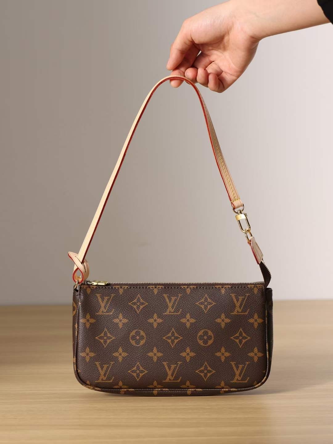 Vrchná replika tašky Louis Vuitton M40712 Pochette Accessoires 23.5 x 13.5 x 4 cm (najnovšie z roku 2022)-Online obchod s falošnou taškou Louis Vuitton najvyššej kvality, replika značkovej tašky ru