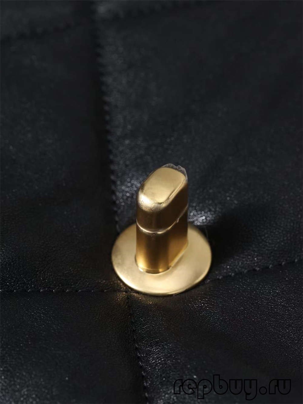 Genți replica Chanel 19 cu cataramă din aur negru Detalii (Cele mai recente 2022)-Magazin online de geanți Louis Vuitton fals de cea mai bună calitate, geantă de designer replica ru