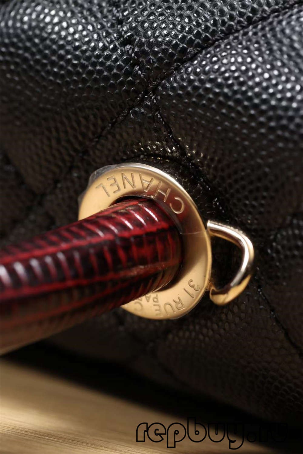 Chanel Coco Handle felső replika kézitáska fekete arany csat hardver és fogantyú részletei (2022 Frissítve)-Legjobb minőségű hamis Louis Vuitton táska online áruház, replika designer táska ru Chanel Coco Handle felső replika kézitáska fekete arany csat hardver és fogantyú részletei (2022 Frissítve)-Legjobb minőségű hamis Louis Vuitton táska online áruház, replika designer táska ru