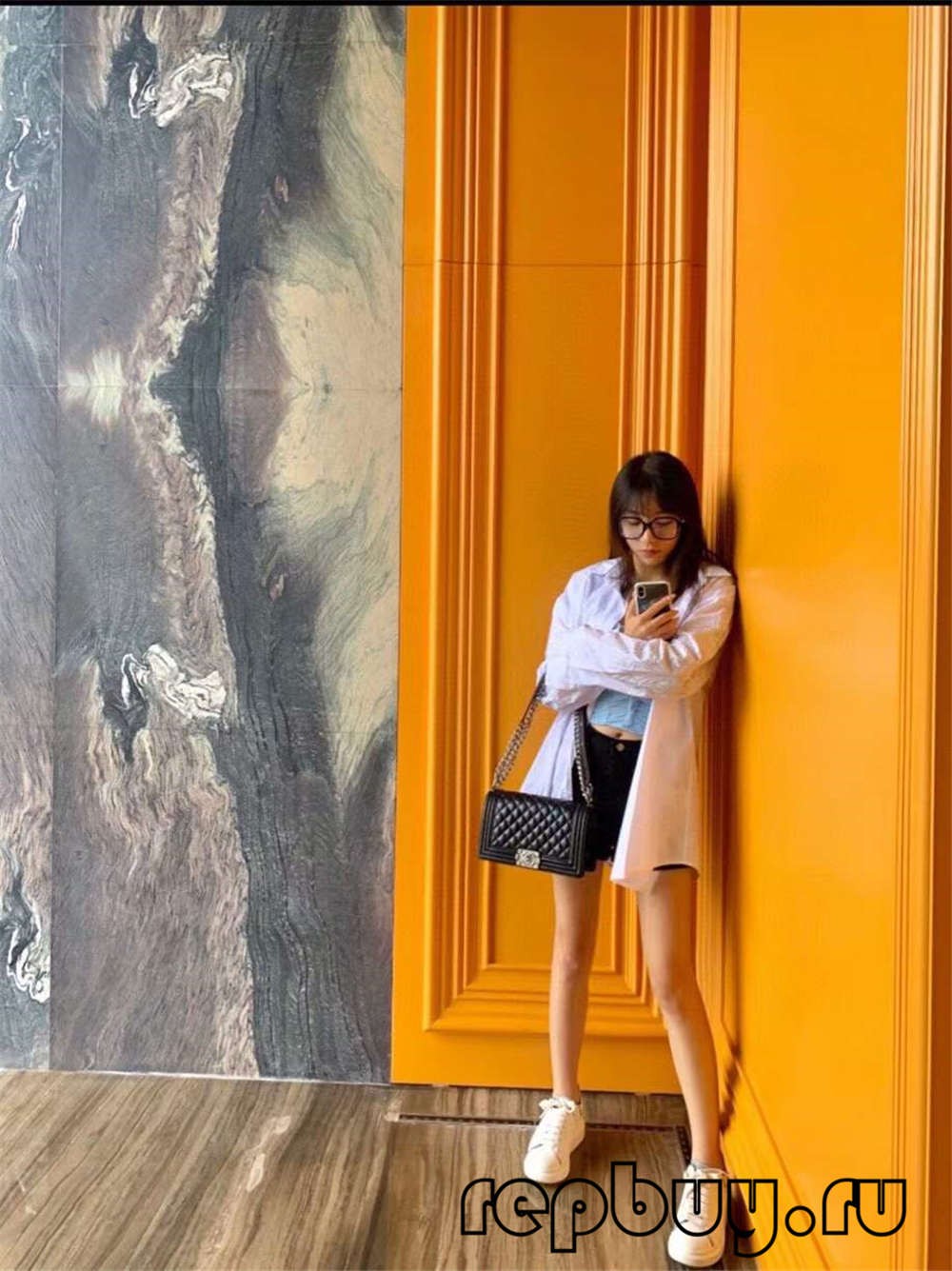 Chanel Leboy Medium Black Top Replica käekoti kasutusefekt (2022. aasta viimane)-Best Quality Fake Louis Vuitton Bag Online Store, Replica designer bag ru