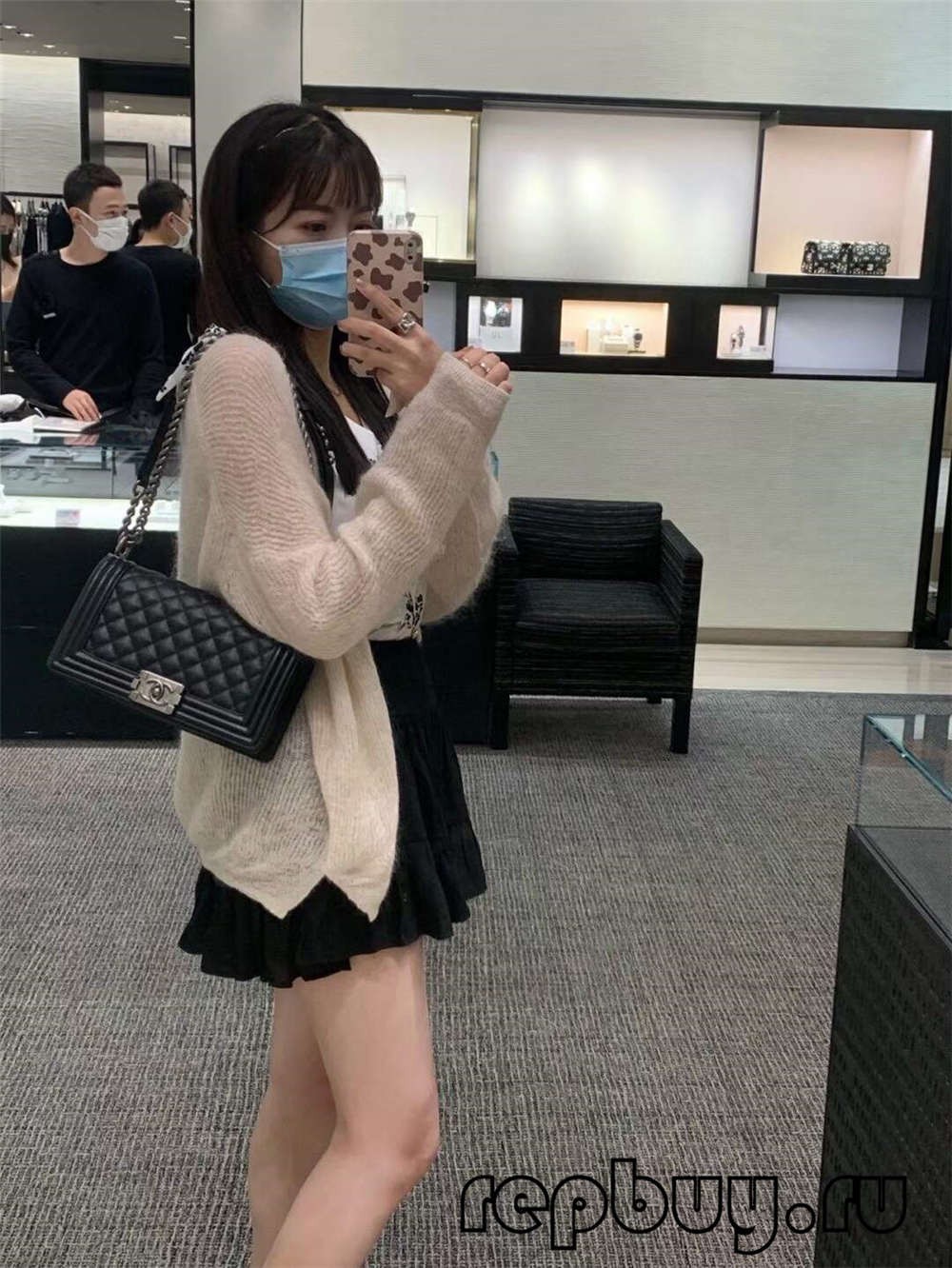 Chanel Leboy Medium Black Top Replica käekoti kasutusefekt (2022. aasta viimane)-Best Quality Fake Louis Vuitton Bag Online Store, Replica designer bag ru