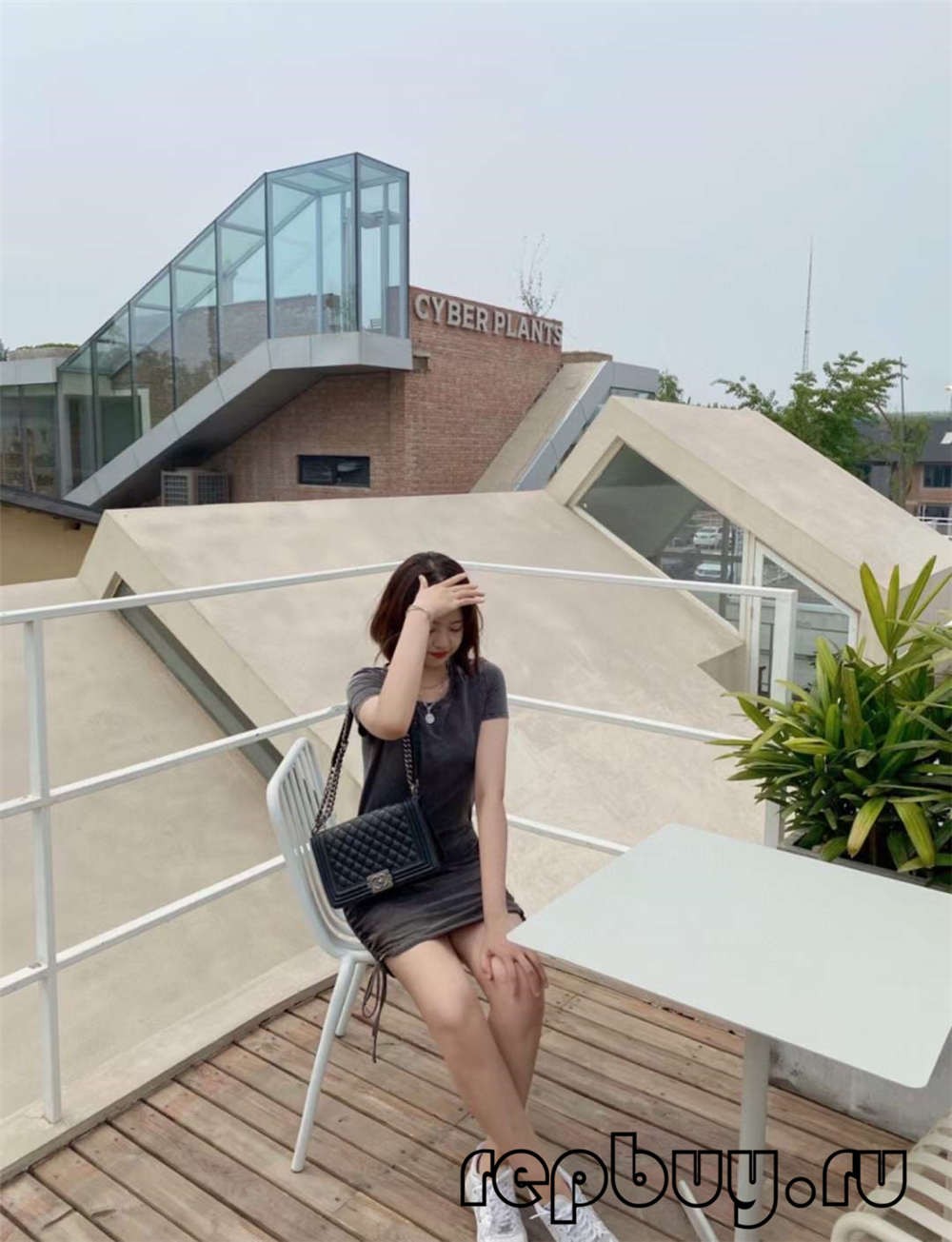 Chanel Leboy Medium Black Top Replica käekoti kasutusefekt (2022. aasta viimane)-Best Quality Fake Louis Vuitton Bag Online Store, Replica designer bag ru