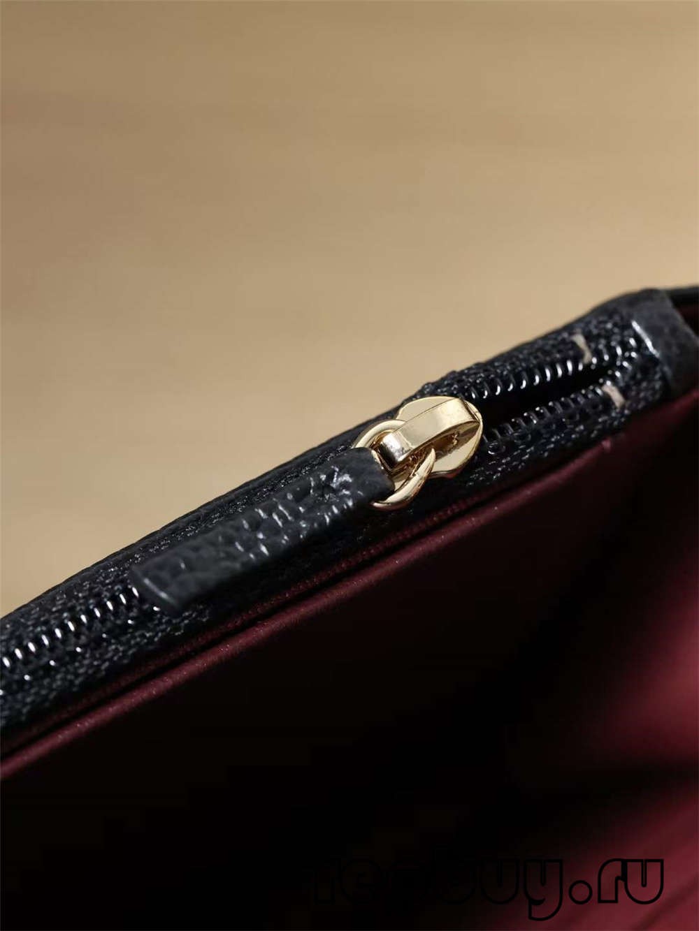 Patró clàssic de litxi CHANEL WOC, bossa de cadena de sivella daurada font d’estampació en calent i detalls de l’etiqueta làser (edició 2022)-Botiga en línia de bosses falses de Louis Vuitton de millor qualitat, rèplica de bosses de disseny ru