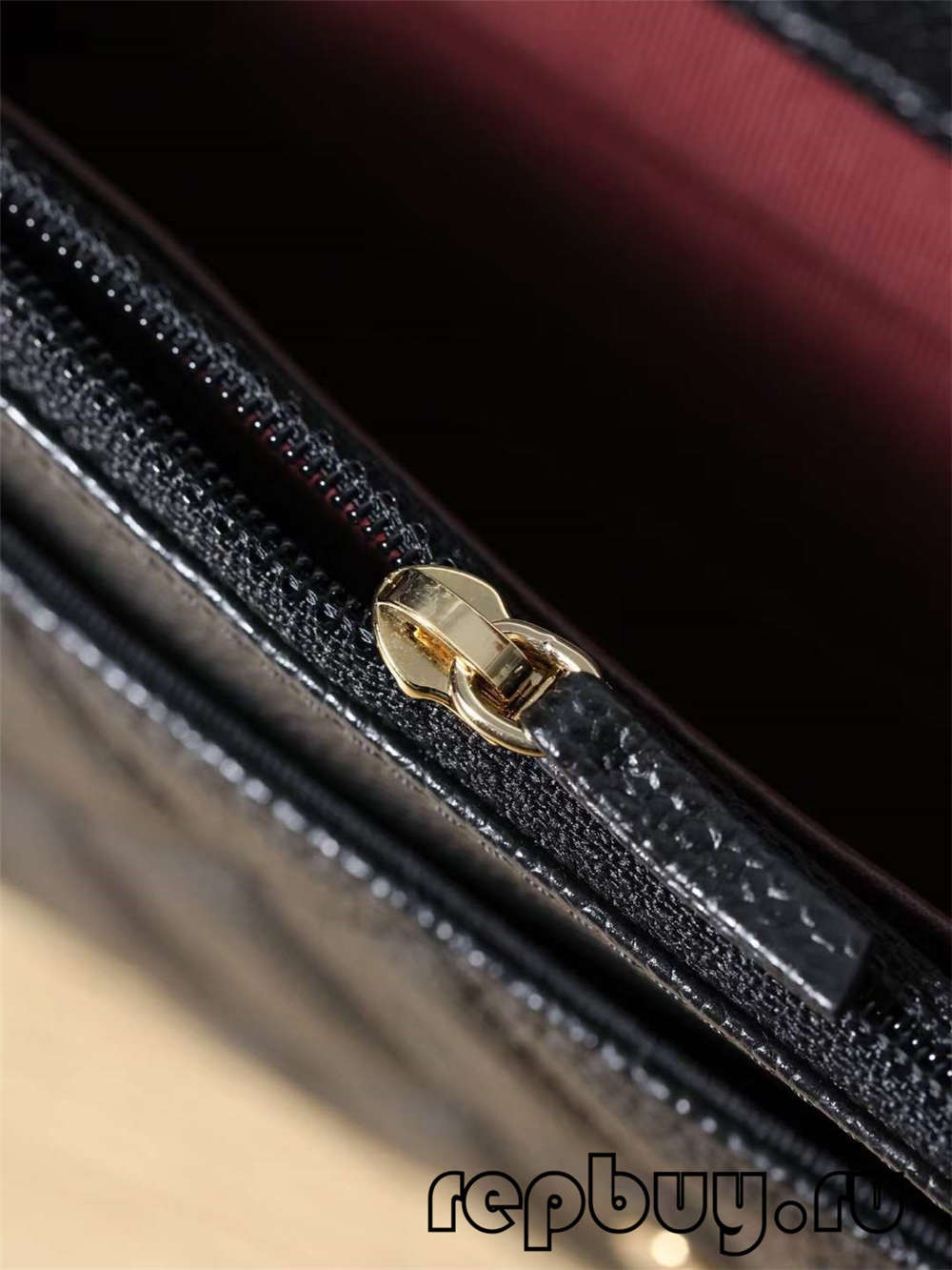 Patró clàssic de litxi CHANEL WOC, bossa de cadena de sivella daurada font d’estampació en calent i detalls de l’etiqueta làser (edició 2022)-Botiga en línia de bosses falses de Louis Vuitton de millor qualitat, rèplica de bosses de disseny ru