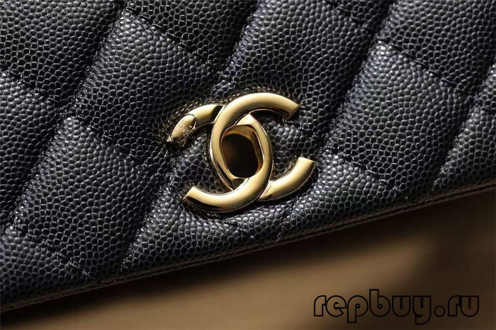 کیف دستی ماکت بالایی Chanel Coco Handle با سخت افزار سگک طلای سیاه و جزئیات لوگوی C دوبل (2022 جدیدترین)-Best Quality Fake Louis Vuitton Bag Online Store, Replica designer bag ru