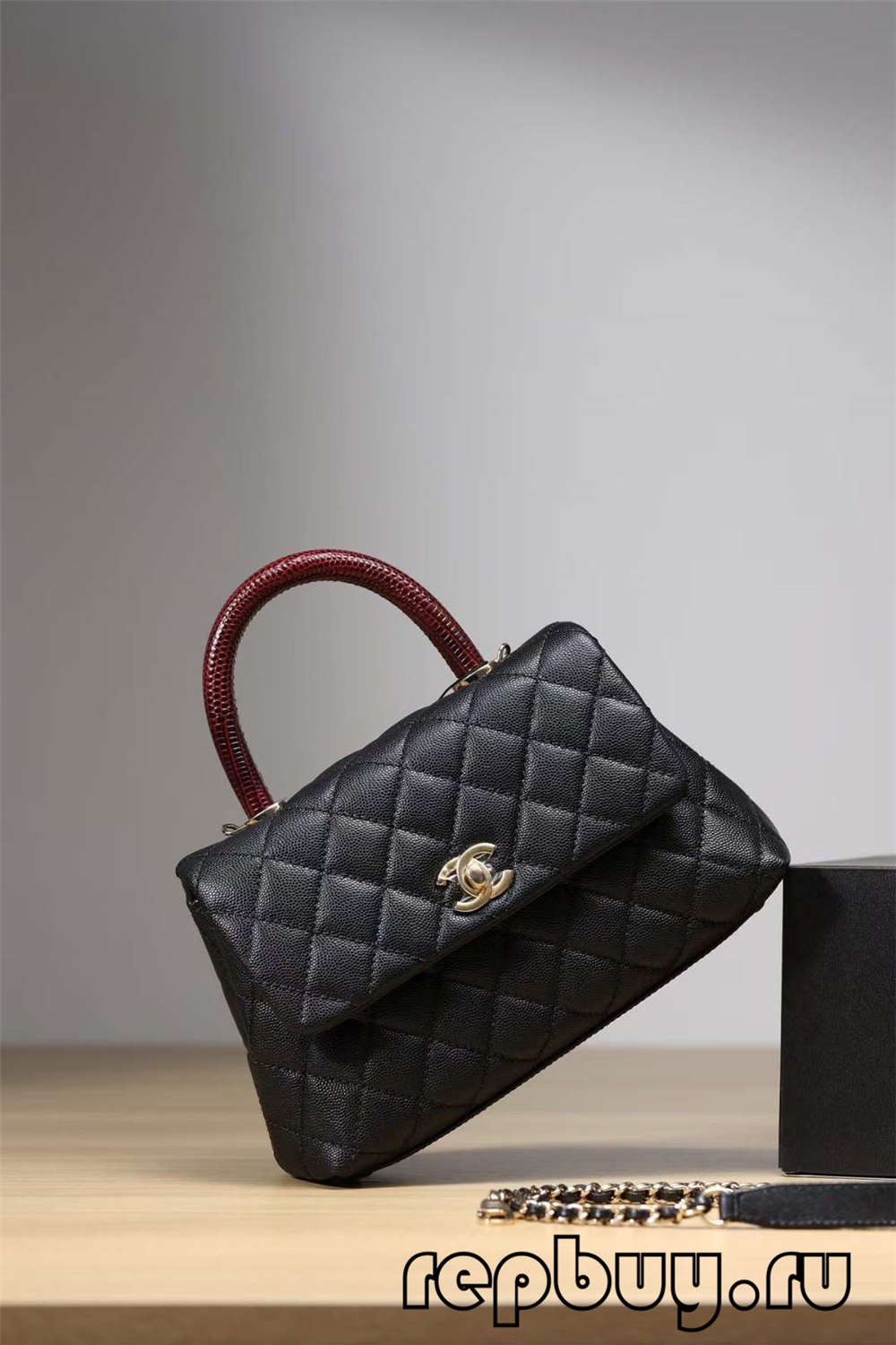 Réplica de bolsas Chanel Coco Handle com fivela em ouro preto (edição 2022)-Loja online de bolsa Louis Vuitton falsa de melhor qualidade, bolsa de designer de réplica ru Réplica de bolsas Chanel Coco Handle com fivela em ouro preto (edição 2022)-Loja online de bolsa Louis Vuitton falsa de melhor qualidade, bolsa de designer de réplica ru