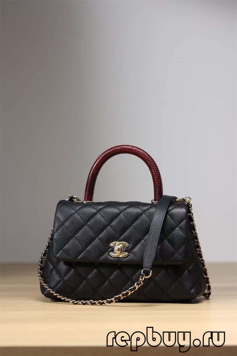 Réplica de bolsas Chanel Coco Handle com fivela em ouro preto (edição 2022)-Loja online de bolsa Louis Vuitton falsa de melhor qualidade, bolsa de designer de réplica ru Réplica de bolsas Chanel Coco Handle com fivela em ouro preto (edição 2022)-Loja online de bolsa Louis Vuitton falsa de melhor qualidade, bolsa de designer de réplica ru