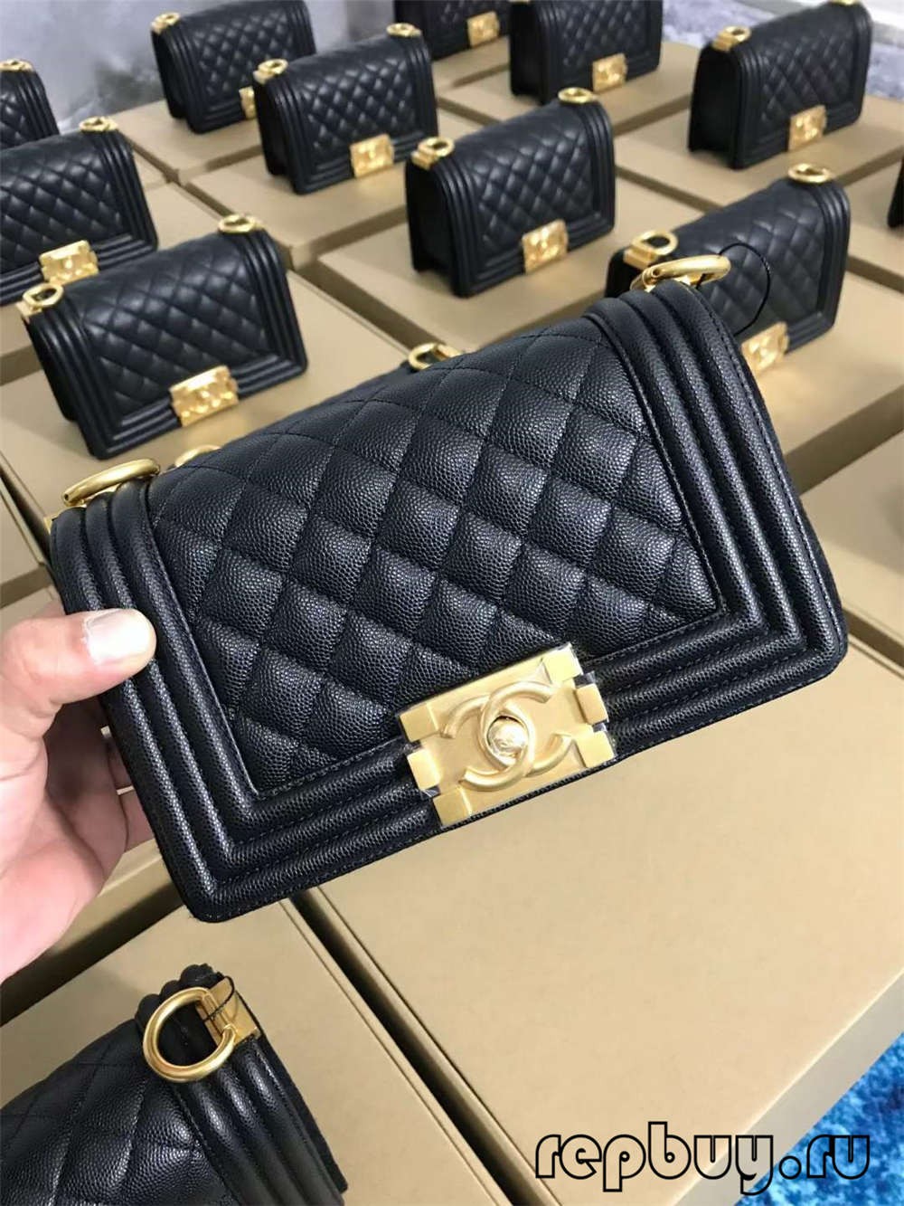 مقایسه کیف های دستی ماکت برتر Chanel Leboy 4 سگک طلا و سگک نقره (2022 جدیدترین)-Best Quality Fake Louis Vuitton Bag Online Store, Replica designer bag ru
