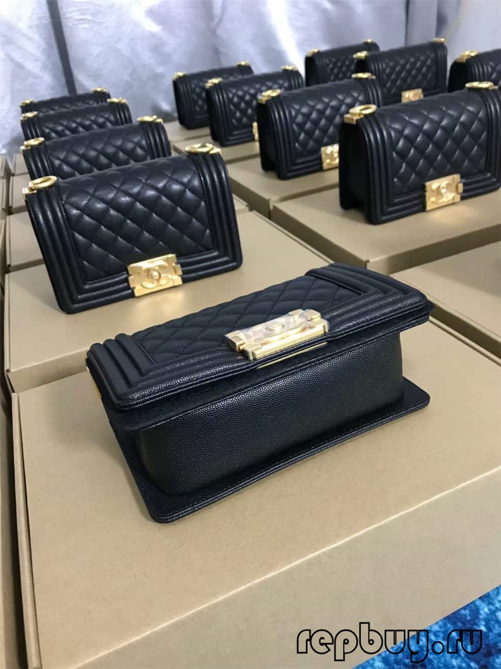 مقایسه کیف های دستی ماکت برتر Chanel Leboy 4 سگک طلا و سگک نقره (2022 جدیدترین)-Best Quality Fake Louis Vuitton Bag Online Store, Replica designer bag ru