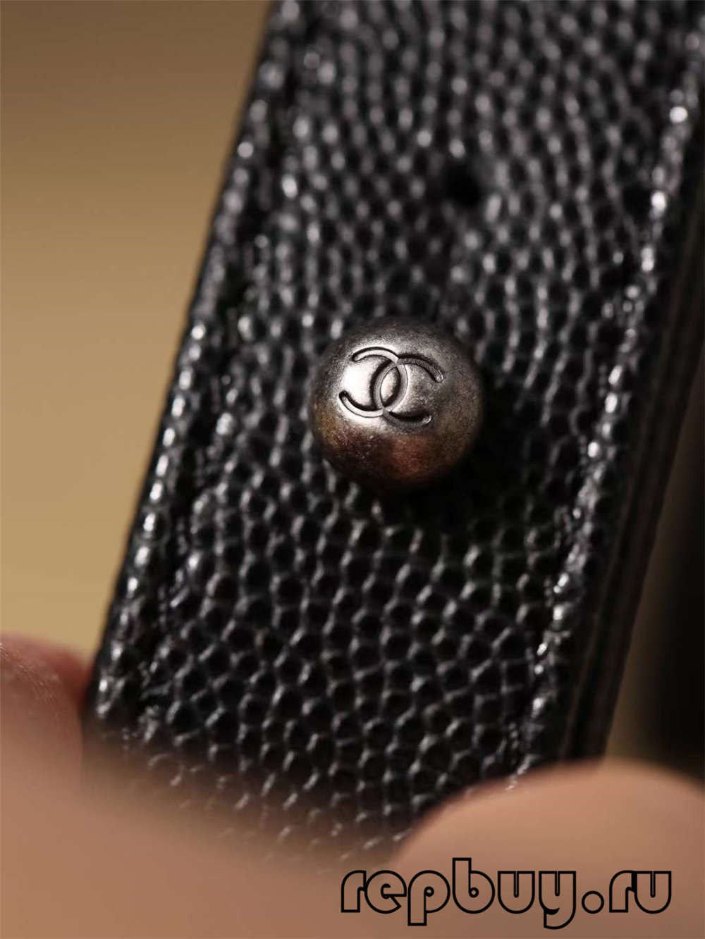 Chanel Leboy Top Replica Handbag Medium Black Detail (Edisi 2022)-Pangalusna kualitas palsu Louis Vuitton Kantong Toko Online, Replica desainer kantong ru Chanel Leboy Top Replica Handbag Medium Black Detail (Edisi 2022)-Pangalusna kualitas palsu Louis Vuitton Kantong Toko Online, Replica desainer kantong ru