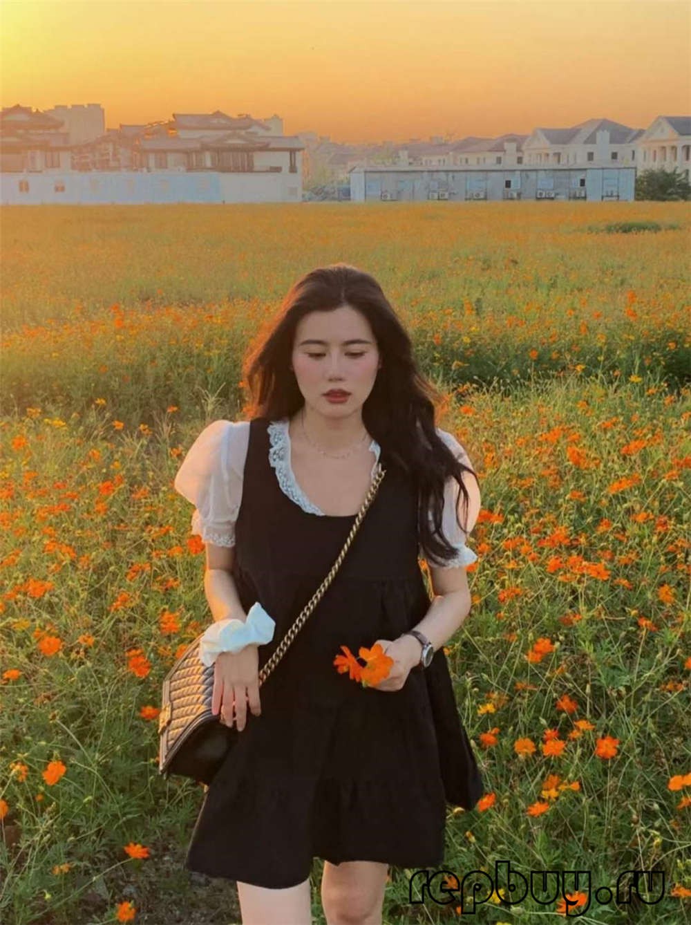 אפקט שימוש יומיומי אבזם זהב בינוני של תיקי יד של שאנל לה בוי (אחרון 2022)-Best Quality Fake Louis Vuitton Bag Online Store, Replica designer bag ru