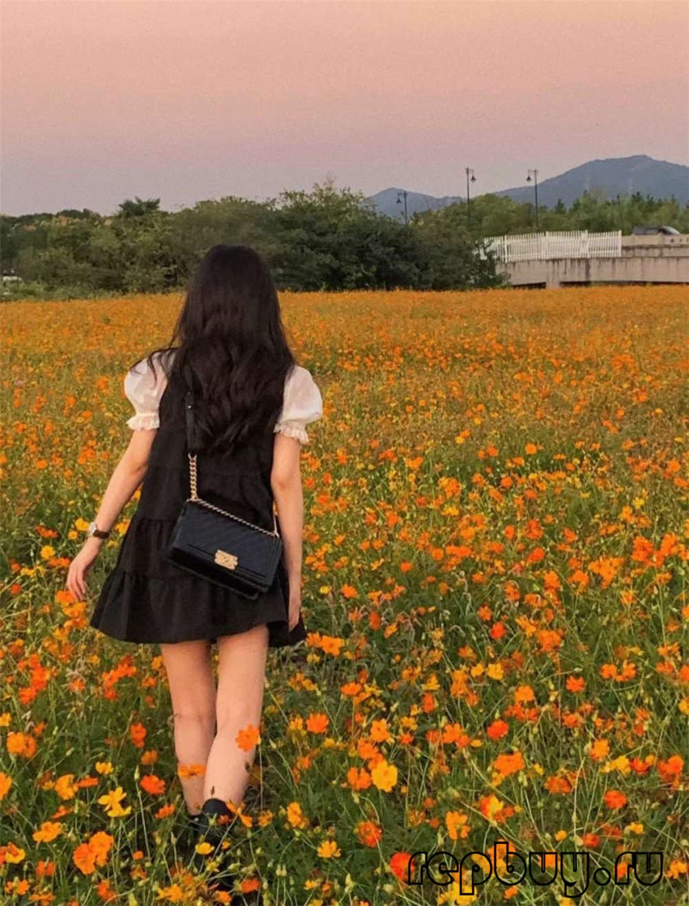 אפקט שימוש יומיומי אבזם זהב בינוני של תיקי יד של שאנל לה בוי (אחרון 2022)-Best Quality Fake Louis Vuitton Bag Online Store, Replica designer bag ru