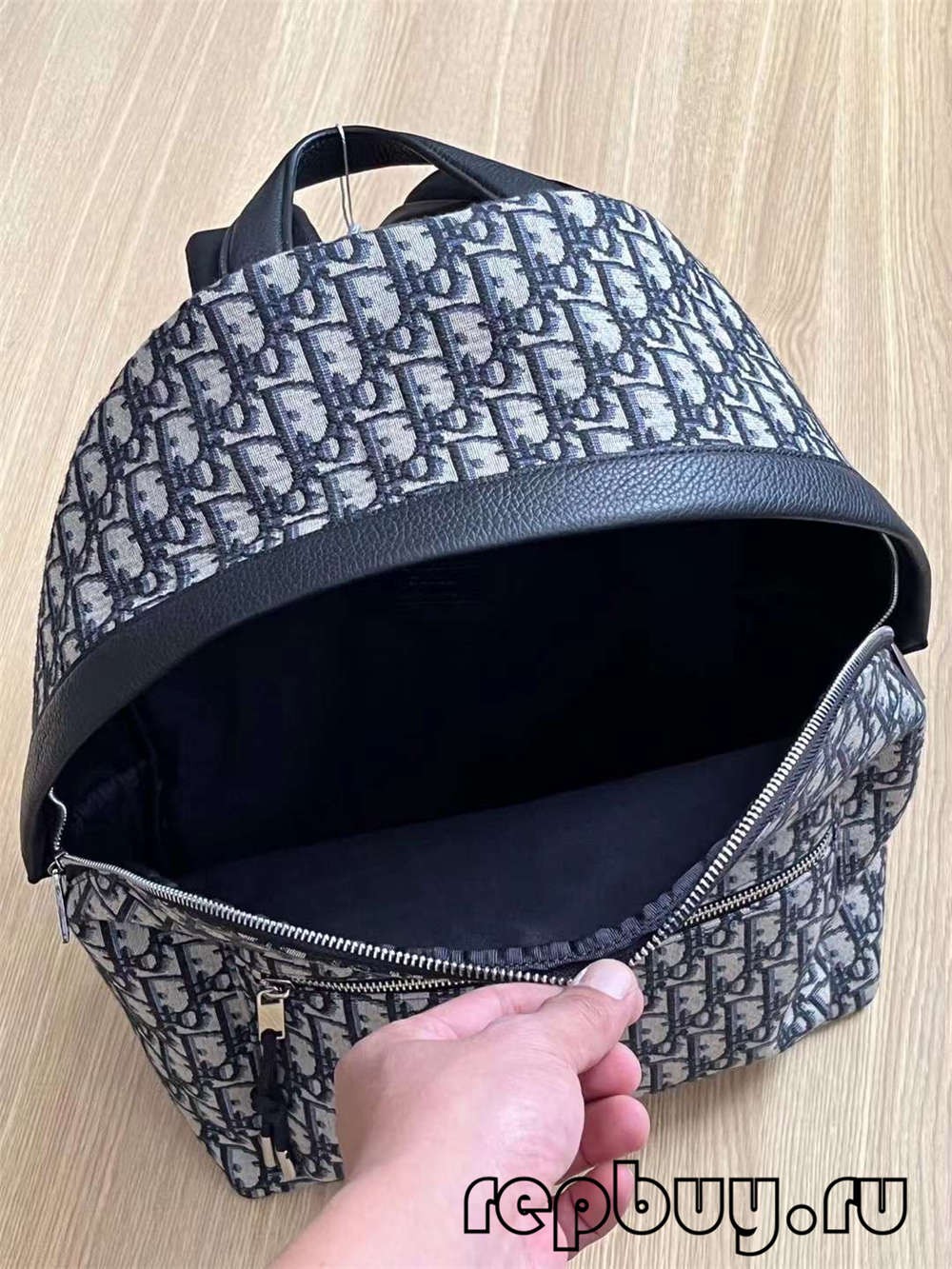 Kantong ransel replika Dior biru sulaman serong (Edisi 2022)-Pangalusna kualitas palsu Louis Vuitton Kantong Toko Online, Replica desainer kantong ru