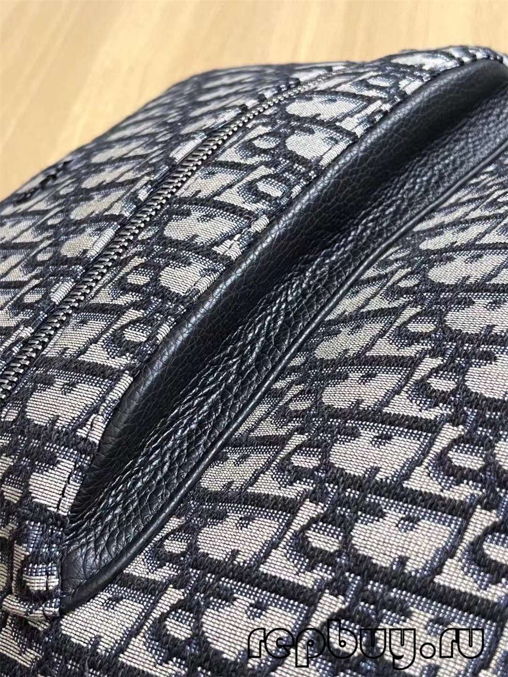 Kantong ransel replika Dior biru sulaman serong (Edisi 2022)-Pangalusna kualitas palsu Louis Vuitton Kantong Toko Online, Replica desainer kantong ru