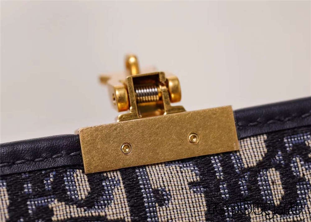 Dior addict sumkasi 24 sm o’lchamdagi hunarmandchilik va ichki yorliq tafsilotlari (so’nggi 2022 yil)-Best Quality Fake Louis Vuitton Bag Online Store, Replica designer bag ru Dior addict sumkasi 24 sm o’lchamdagi hunarmandchilik va ichki yorliq tafsilotlari (so’nggi 2022 yil)-Best Quality Fake Louis Vuitton Bag Online Store, Replica designer bag ru