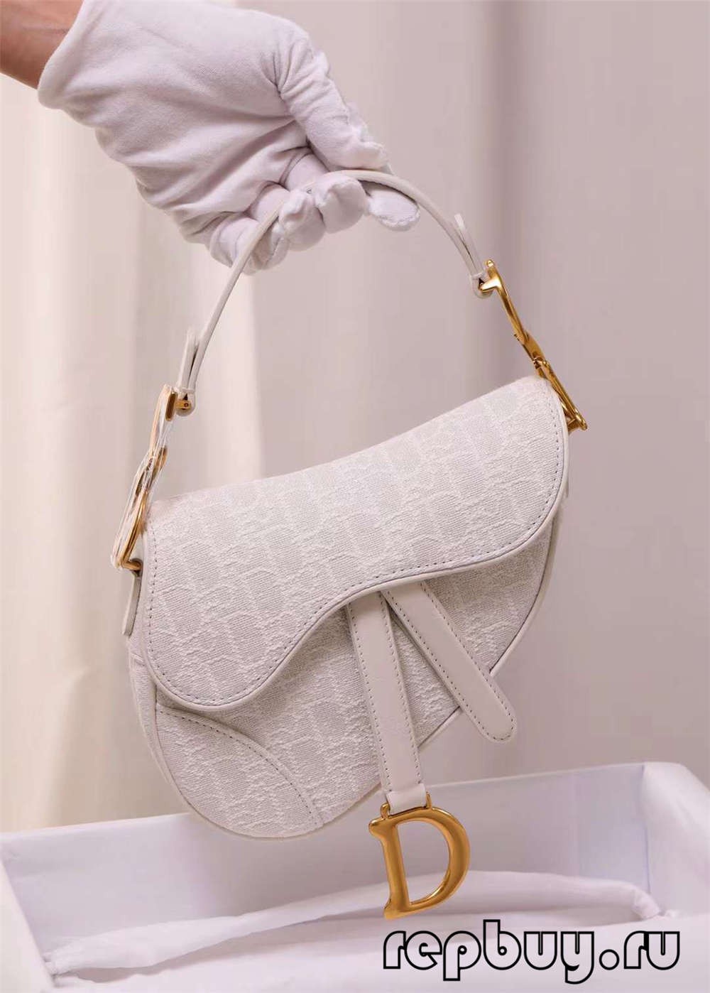 Dior အပေါ်ပုံတူအိတ် အဖြူရောင် ကုန်းနှီးအိတ် 21cm အသေး (2022 Edition)-အရည်အသွေးအကောင်းဆုံးအတု Louis Vuitton Bag အွန်လိုင်းစတိုး၊ ပုံစံတူဒီဇိုင်နာအိတ် ru Dior အပေါ်ပုံတူအိတ် အဖြူရောင် ကုန်းနှီးအိတ် 21cm အသေး (2022 Edition)-အရည်အသွေးအကောင်းဆုံးအတု Louis Vuitton Bag အွန်လိုင်းစတိုး၊ ပုံစံတူဒီဇိုင်နာအိတ် ru