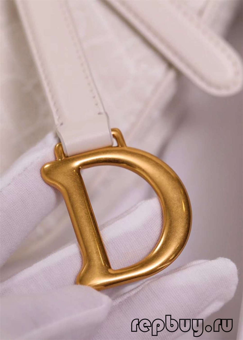 Dior အပေါ်ပုံတူအိတ် အဖြူရောင် ကုန်းနှီးအိတ် 21cm အသေး (2022 Edition)-အရည်အသွေးအကောင်းဆုံးအတု Louis Vuitton Bag အွန်လိုင်းစတိုး၊ ပုံစံတူဒီဇိုင်နာအိတ် ru Dior အပေါ်ပုံတူအိတ် အဖြူရောင် ကုန်းနှီးအိတ် 21cm အသေး (2022 Edition)-အရည်အသွေးအကောင်းဆုံးအတု Louis Vuitton Bag အွန်လိုင်းစတိုး၊ ပုံစံတူဒီဇိုင်နာအိတ် ru