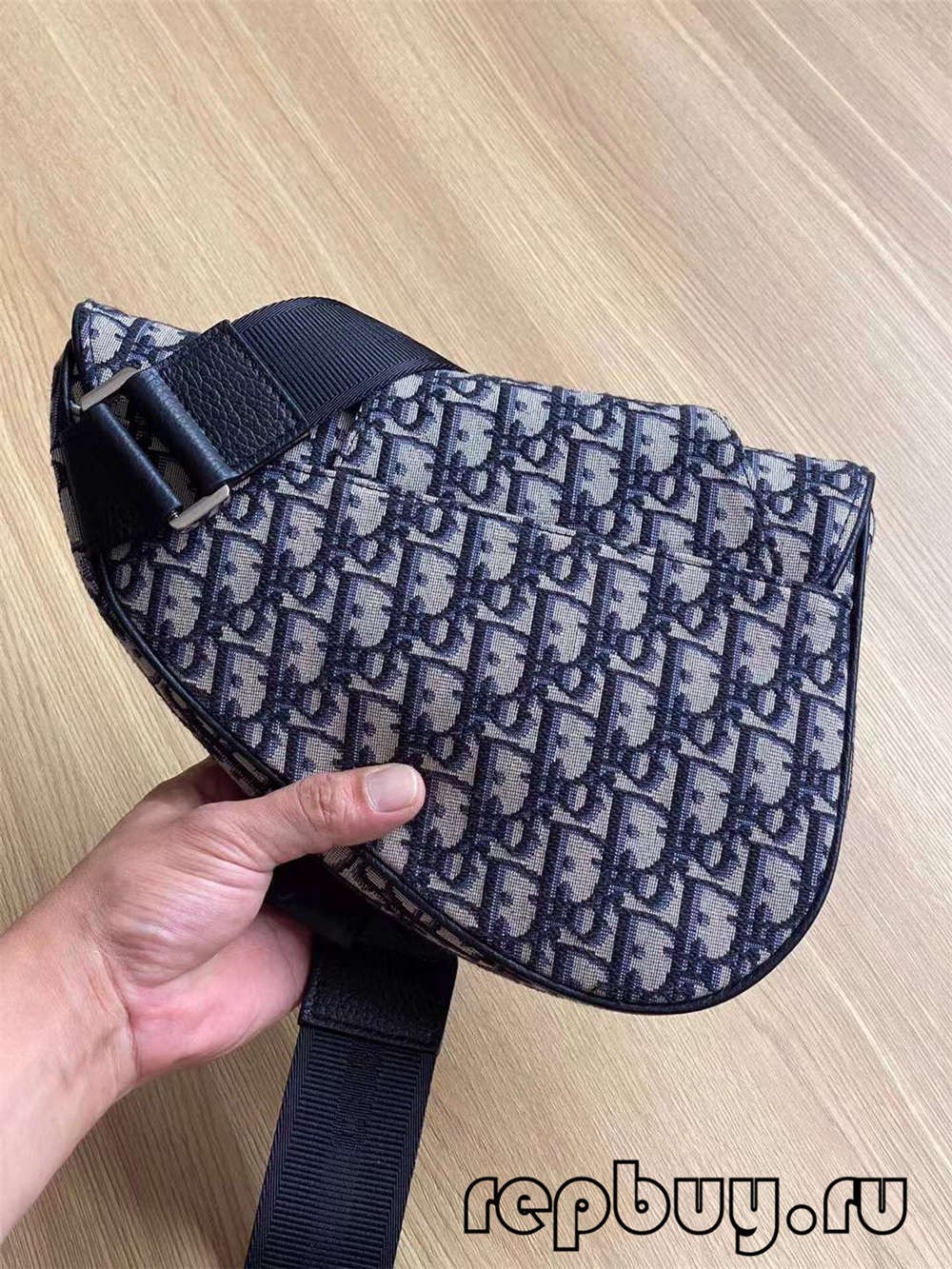 Kantong pelana replika luhur Dior bordir hideung Cetakan serong 26cm (Husus 2022)-Pangalusna kualitas palsu Louis Vuitton Kantong Toko Online, Replica desainer kantong ru Kantong pelana replika luhur Dior bordir hideung Cetakan serong 26cm (Husus 2022)-Pangalusna kualitas palsu Louis Vuitton Kantong Toko Online, Replica desainer kantong ru