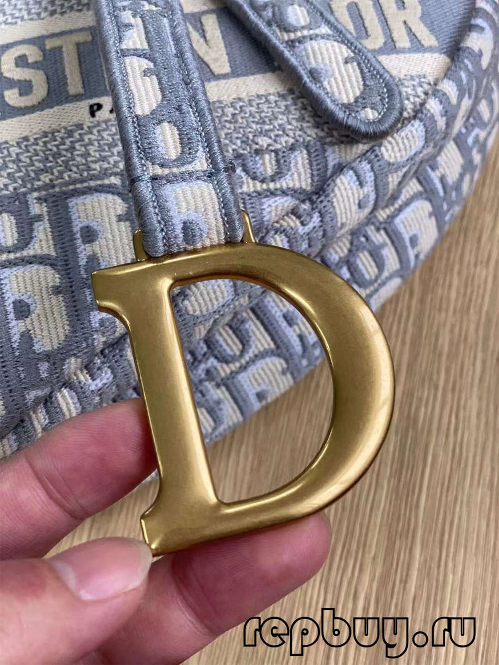 Dior Top Replica Saddle Bag Grey Bordir Serong Dicitak Jero Label Detail (2022Panganyarna)-Pangalusna kualitas palsu Louis Vuitton Kantong Toko Online, Replica desainer kantong ru Dior Top Replica Saddle Bag Grey Bordir Serong Dicitak Jero Label Detail (2022Panganyarna)-Pangalusna kualitas palsu Louis Vuitton Kantong Toko Online, Replica desainer kantong ru