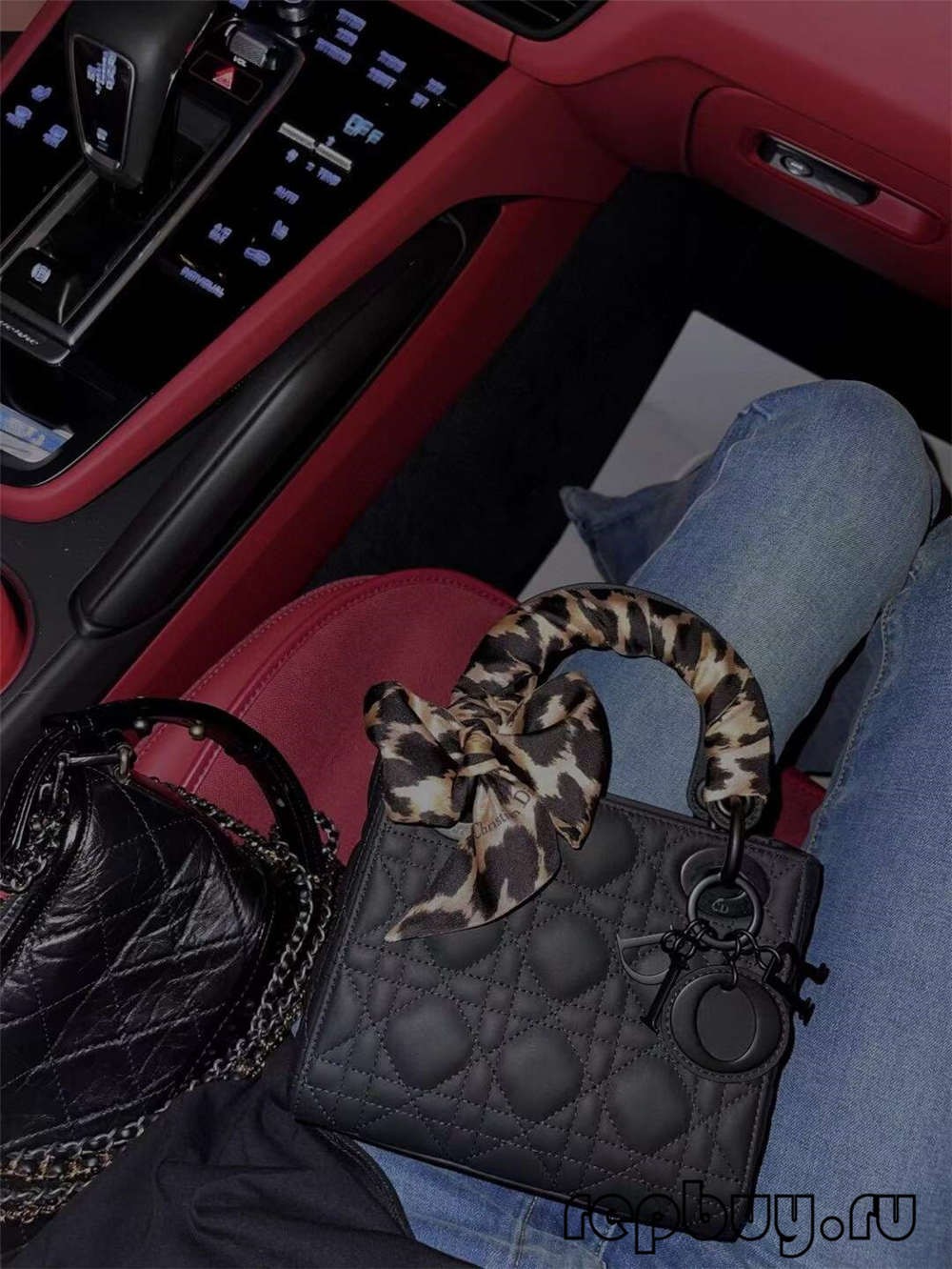 LADY DIOR Replika torebki mini czarnej matowej skóry bydlęcej z efektem jedwabnego szalika (edycja 2022)-Najlepsza jakość fałszywych torebek Louis Vuitton Sklep internetowy, projektant repliki torebki ru