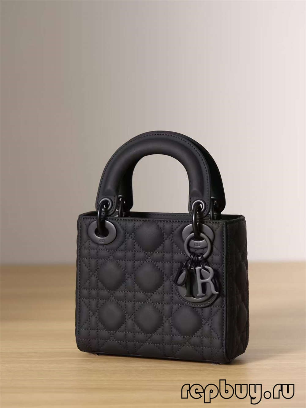 LADY DIOR Mini Black Top Replica Handbag Matte Cowhide (2022 հատուկ)-Լավագույն որակի կեղծ Louis Vuitton պայուսակների առցանց խանութ, Replica դիզայներական պայուսակ ru LADY DIOR Mini Black Top Replica Handbag Matte Cowhide (2022 հատուկ)-Լավագույն որակի կեղծ Louis Vuitton պայուսակների առցանց խանութ, Replica դիզայներական պայուսակ ru