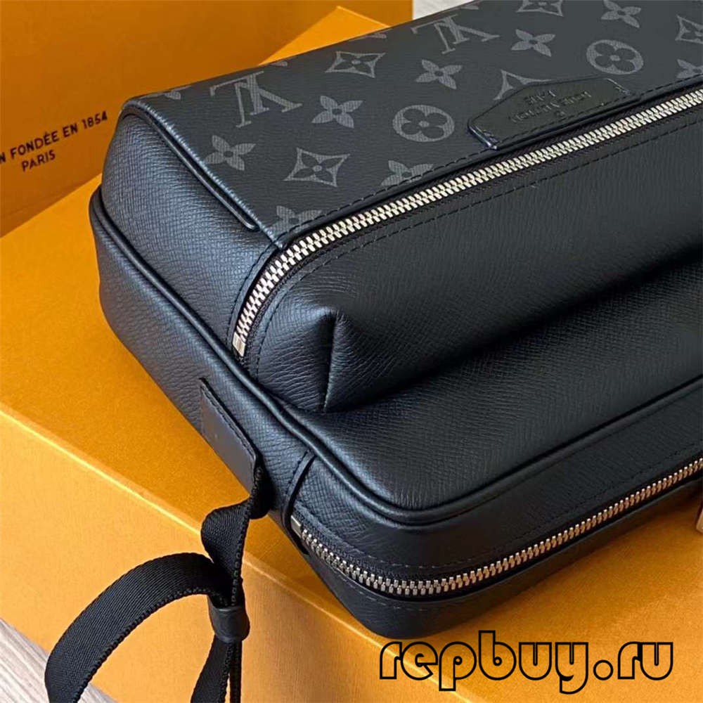 Louis Vuitton M30233 OUTDOOR top replika tas utusan pikeun lalaki (2022 panganyarna)-Pangalusna kualitas palsu Louis Vuitton Kantong Toko Online, Replica desainer kantong ru