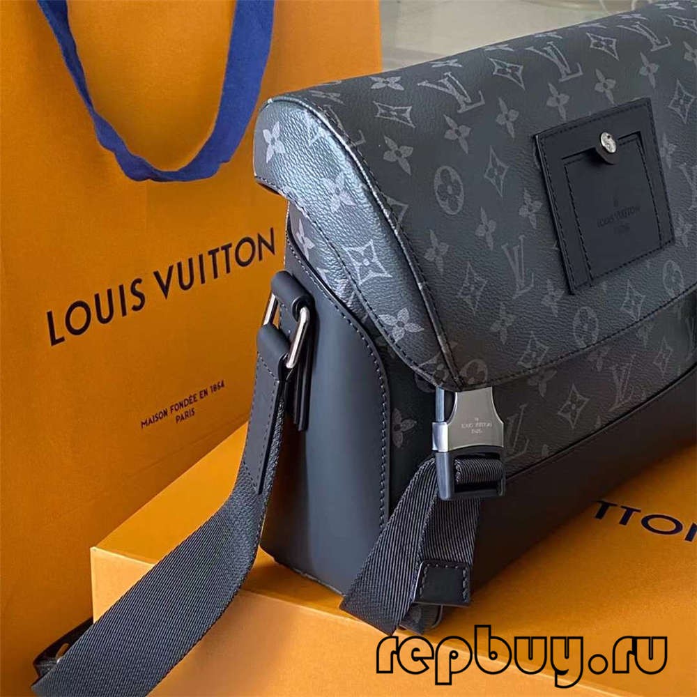 Louis Vuitton M40511 Voyager Traveler Kantong Utusan Replika Lalaki Top (2022 Panganyarna)-Pangalusna kualitas palsu Louis Vuitton Kantong Toko Online, Replica desainer kantong ru