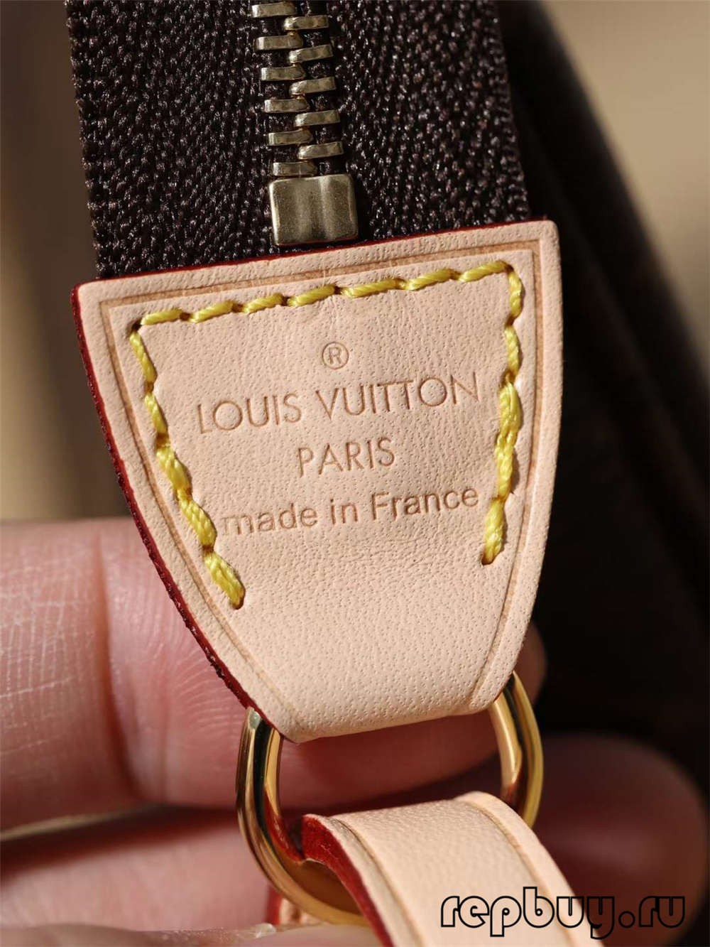 Louis Vuitton M40712 Pochette Accessoires kantong réplika luhur panutupanana Logo sareng detil hardware (Husus 2022)-Pangalusna kualitas palsu Louis Vuitton Kantong Toko Online, Replica desainer kantong ru