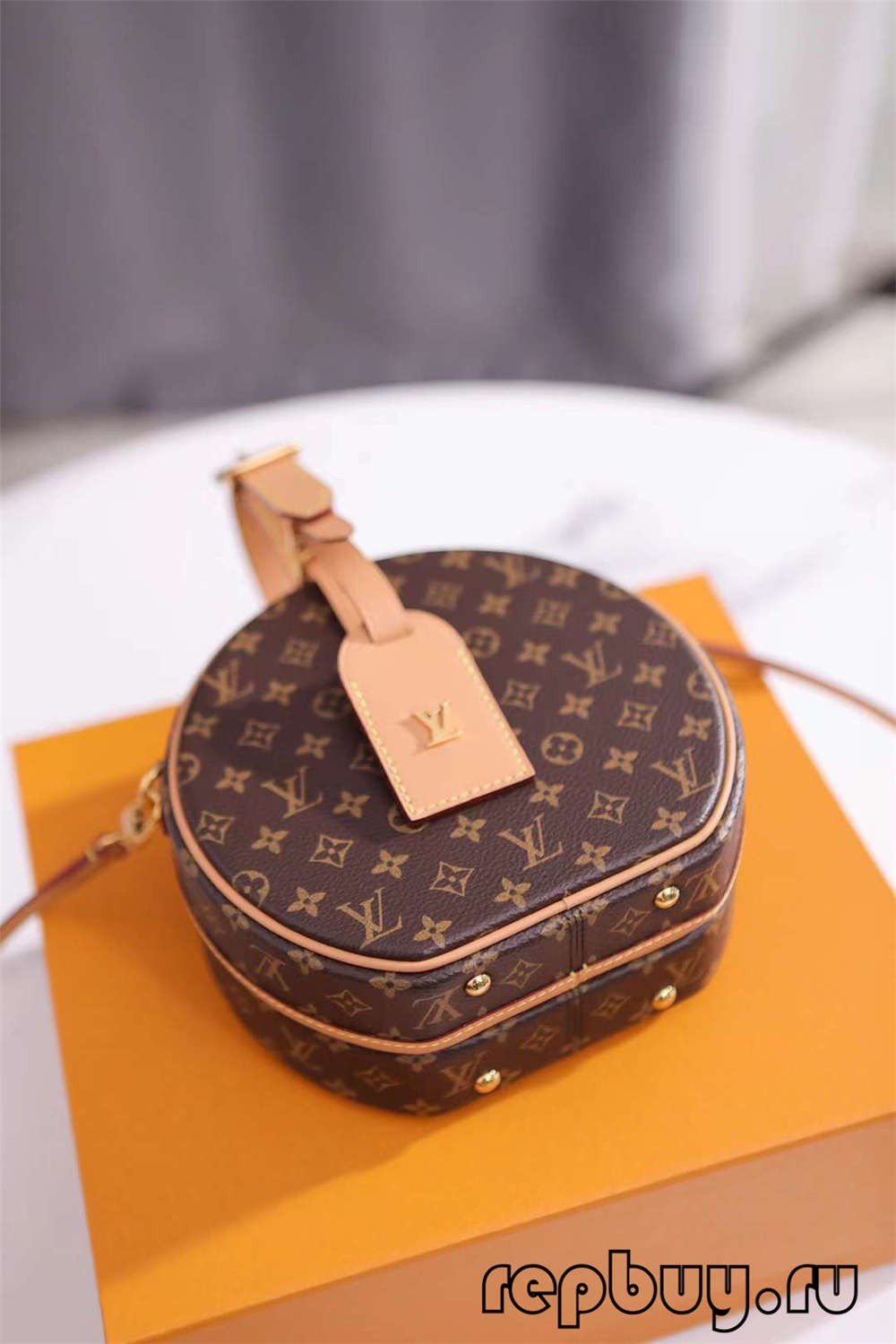 Louis Vuitton M43514 PETITE BOITE CHAPEAU 17.5cm top replica bags Hardware and craft details (2022 Edition)-Best Quality Fake Louis Vuitton Bag Online Store, Replica designer bag ru