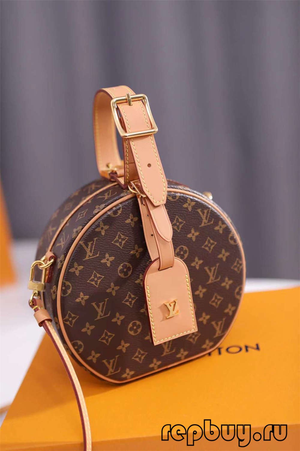 Louis Vuitton M43514 PETITE BOITE CHAPEAU 17.5cm top replica bags (2022 Special)-Pangalusna kualitas palsu Louis Vuitton Kantong Toko Online, Replica desainer kantong ru