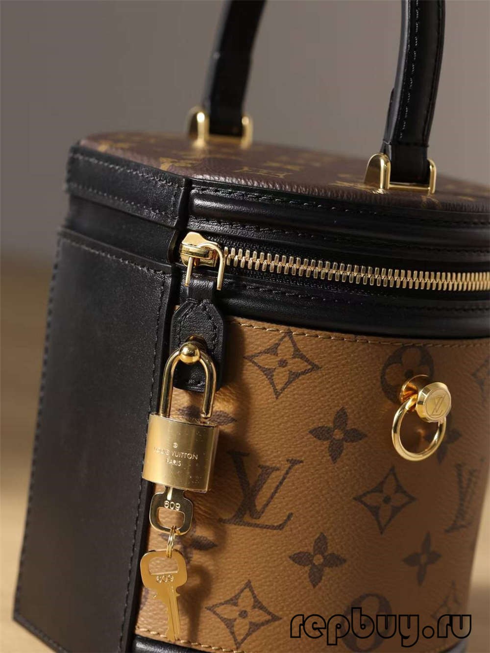 Louis Vuitton M43986 CANNES ٹاپ ریپلیکا ہینڈ بیگ ہارڈ ویئر اور سلائی کی تفصیلات (2022 تازہ ترین)-بہترین معیار کا جعلی لوئس ووٹن بیگ آن لائن اسٹور، ریپلیکا ڈیزائنر بیگ آر یو