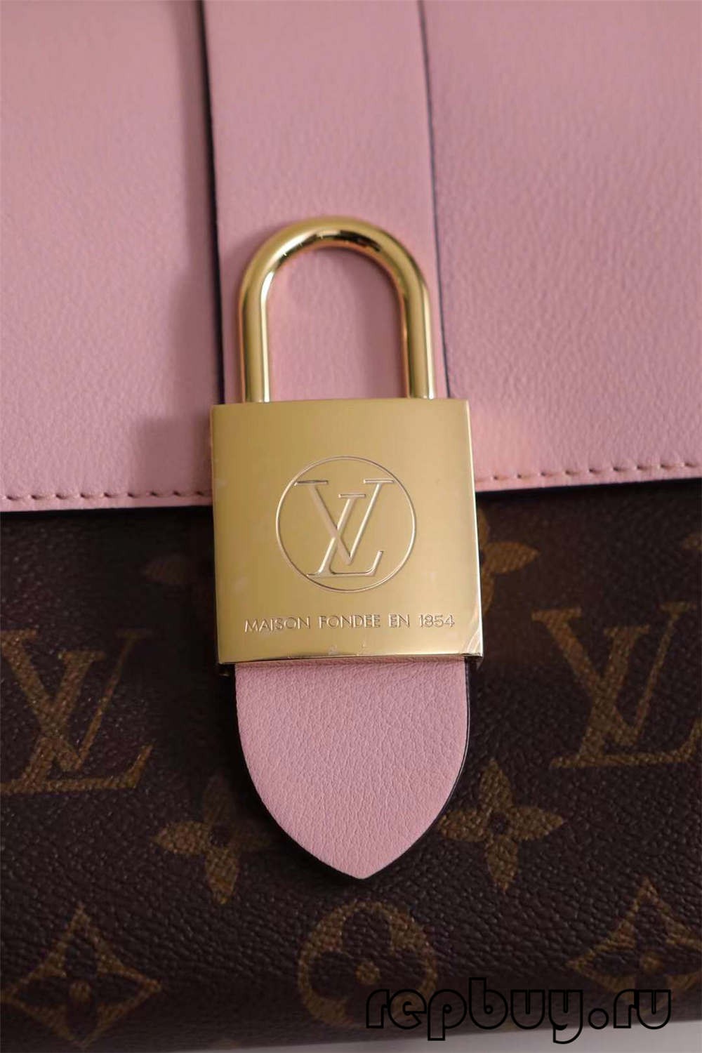 Louis Vuitton M44080 20cm Lock BB Rosa Top Replica Borse (2022 Edition)-Negozio in linea della borsa falsa di Louis Vuitton di migliore qualità, borsa del progettista della replica ru Louis Vuitton M44080 20cm Lock BB Rosa Top Replica Borse (2022 Edition)-Negozio in linea della borsa falsa di Louis Vuitton di migliore qualità, borsa del progettista della replica ru