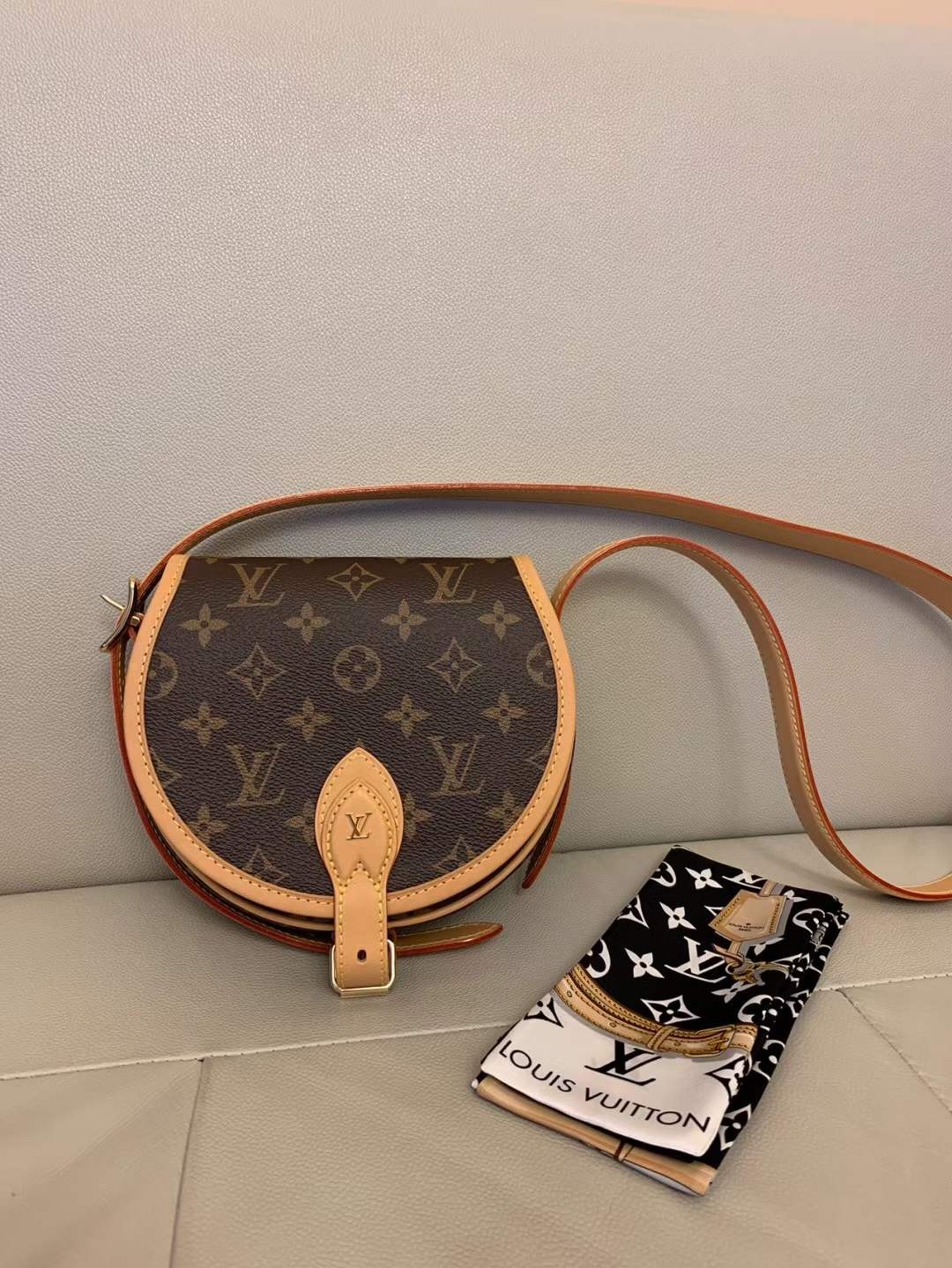 ലൂയിസ് വിറ്റൺ M44860 ടാംബോറിൻ ടോപ്പ് റെപ്ലിക്ക ഹാൻഡ്ബാഗുകൾ ഉപഭോക്താവിന്റെ ഫോട്ടോ (2022 പ്രത്യേകം)-മികച്ച ഗുണനിലവാരമുള്ള വ്യാജ ലൂയിസ് വിറ്റൺ ബാഗ് ഓൺലൈൻ സ്റ്റോർ, റെപ്ലിക്ക ഡിസൈനർ ബാഗ് ru ലൂയിസ് വിറ്റൺ M44860 ടാംബോറിൻ ടോപ്പ് റെപ്ലിക്ക ഹാൻഡ്ബാഗുകൾ ഉപഭോക്താവിന്റെ ഫോട്ടോ (2022 പ്രത്യേകം)-മികച്ച ഗുണനിലവാരമുള്ള വ്യാജ ലൂയിസ് വിറ്റൺ ബാഗ് ഓൺലൈൻ സ്റ്റോർ, റെപ്ലിക്ക ഡിസൈനർ ബാഗ് ru