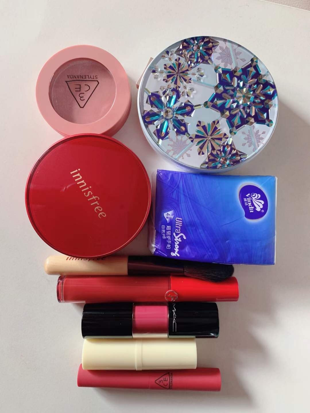 Louis Vuitton M44860 Tambourin Top Replica Handbag Capacity Test (2022 Edition)-Best Quality Fake Louis Vuitton Bag Online Store, Replica designer bag ru