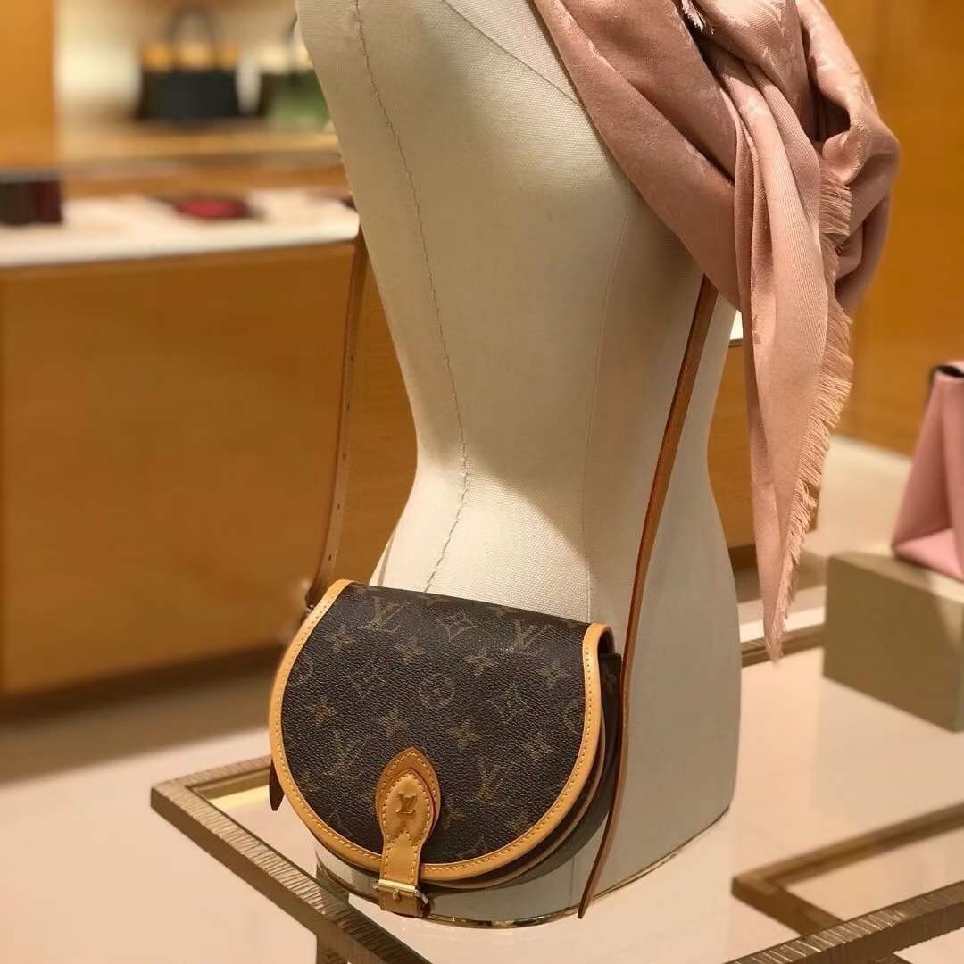 Louis Vuitton M44860 Tamborin Top Replica Handbag view (2022 diropéa)-Pangalusna kualitas palsu Louis Vuitton Kantong Toko Online, Replica desainer kantong ru Louis Vuitton M44860 Tamborin Top Replica Handbag view (2022 diropéa)-Pangalusna kualitas palsu Louis Vuitton Kantong Toko Online, Replica desainer kantong ru