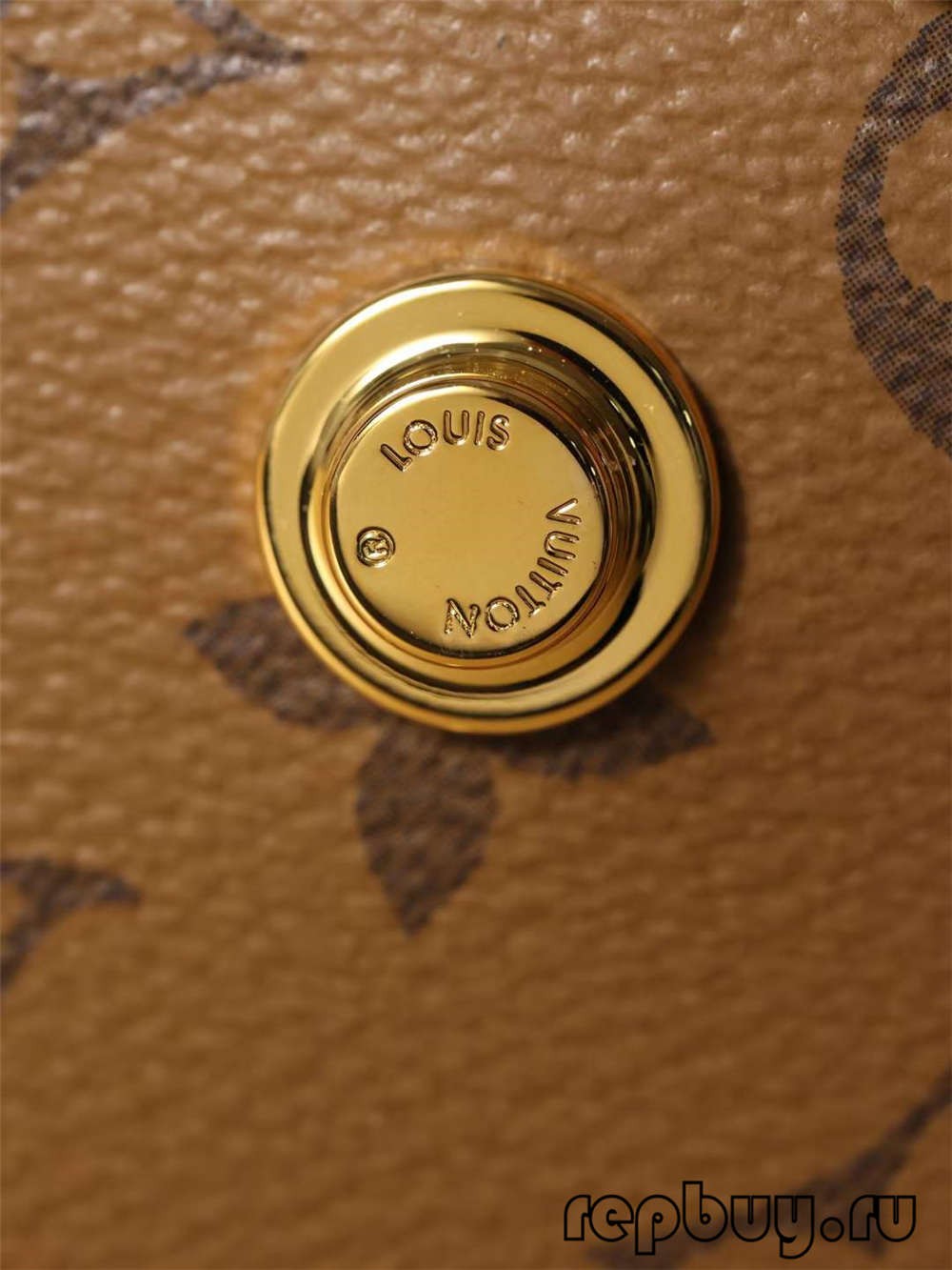 Louis Vuitton M45165 Vanity Logo Handbag Replika Top Leutik sareng Rincian Panutupan (2022 diropéa)-Pangalusna kualitas palsu Louis Vuitton Kantong Toko Online, Replica desainer kantong ru