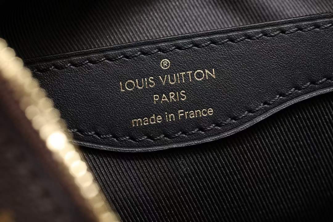 Louis Vuitton M45831 BOULOGNE top replica handbags Logo and metal stud detail (2022 Updated)-Pangalusna kualitas palsu Louis Vuitton Kantong Toko Online, Replica desainer kantong ru Louis Vuitton M45831 BOULOGNE top replica handbags Logo and metal stud detail (2022 Updated)-Pangalusna kualitas palsu Louis Vuitton Kantong Toko Online, Replica desainer kantong ru