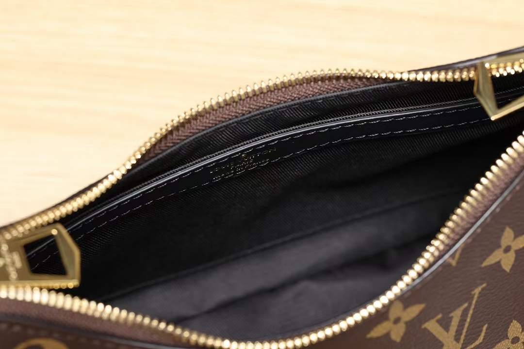 Louis Vuitton M45831 BOULOGNE top replica handbags Logo and metal stud detail (2022 Updated)-Pangalusna kualitas palsu Louis Vuitton Kantong Toko Online, Replica desainer kantong ru Louis Vuitton M45831 BOULOGNE top replica handbags Logo and metal stud detail (2022 Updated)-Pangalusna kualitas palsu Louis Vuitton Kantong Toko Online, Replica desainer kantong ru