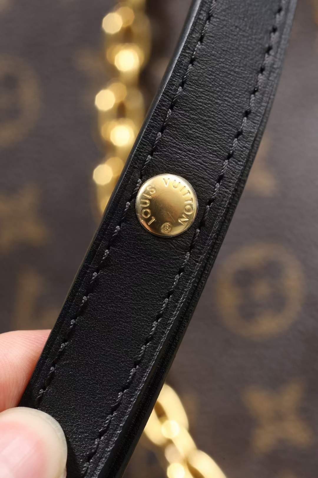 Louis Vuitton M45831 BOULOGNE top replica handbags Logo and metal stud detail (2022 Updated)-Pangalusna kualitas palsu Louis Vuitton Kantong Toko Online, Replica desainer kantong ru Louis Vuitton M45831 BOULOGNE top replica handbags Logo and metal stud detail (2022 Updated)-Pangalusna kualitas palsu Louis Vuitton Kantong Toko Online, Replica desainer kantong ru