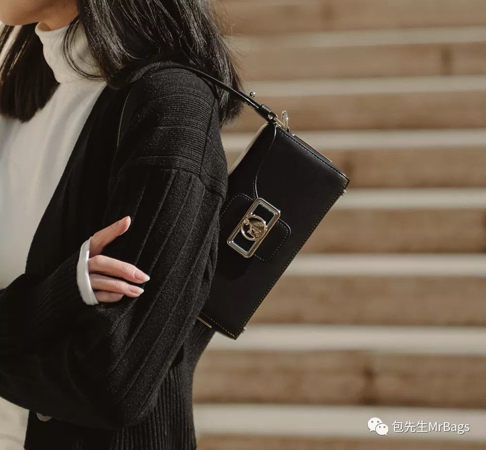 Salah sahiji kantong réplika anu pang populerna taun ieu: LANVIN (2022 diropéa)-Pangalusna kualitas palsu Louis Vuitton Kantong Toko Online, Replica desainer kantong ru Salah sahiji kantong réplika anu pang populerna taun ieu: LANVIN (2022 diropéa)-Pangalusna kualitas palsu Louis Vuitton Kantong Toko Online, Replica desainer kantong ru