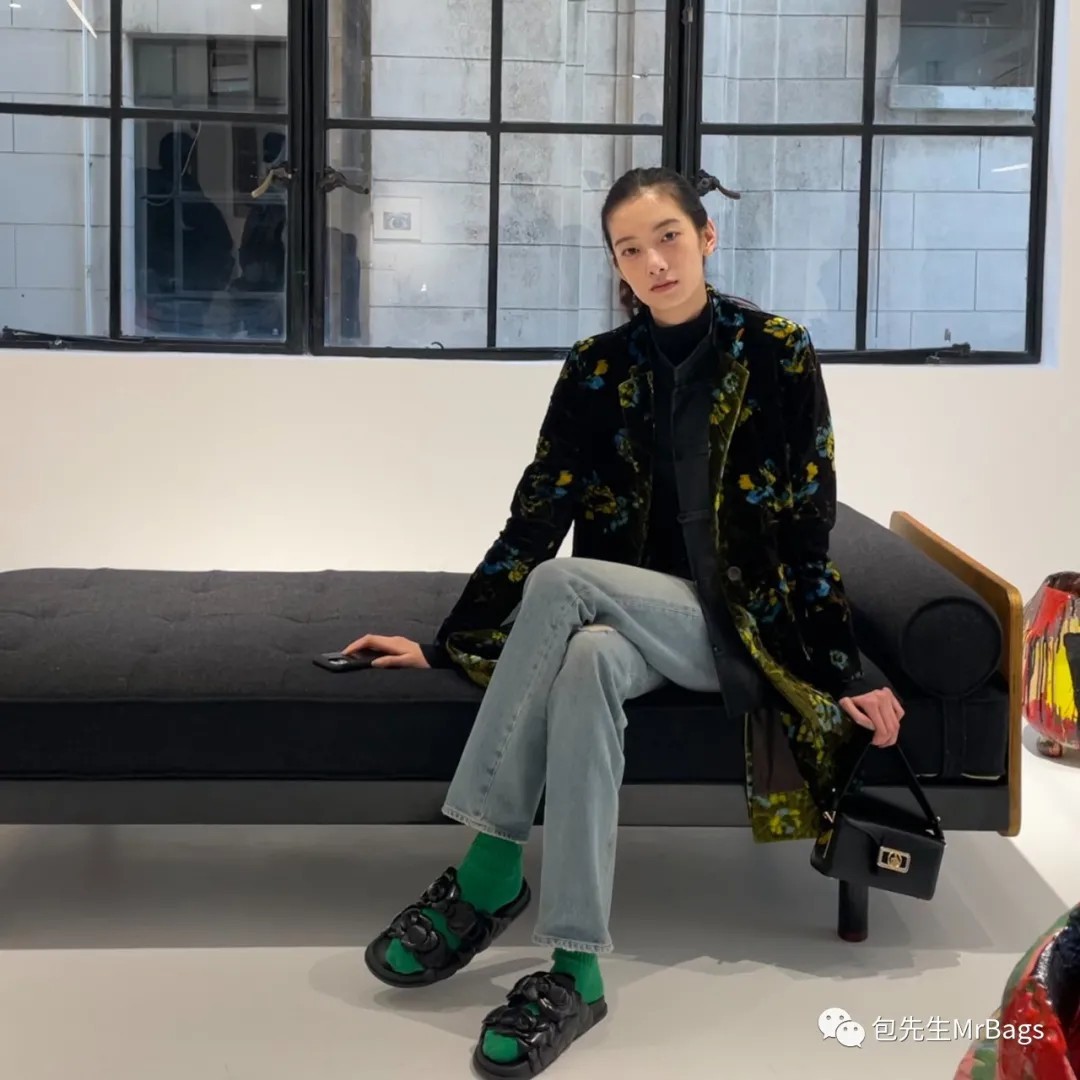 Salah sahiji kantong réplika anu pang populerna taun ieu: LANVIN (2022 diropéa)-Pangalusna kualitas palsu Louis Vuitton Kantong Toko Online, Replica desainer kantong ru Salah sahiji kantong réplika anu pang populerna taun ieu: LANVIN (2022 diropéa)-Pangalusna kualitas palsu Louis Vuitton Kantong Toko Online, Replica desainer kantong ru