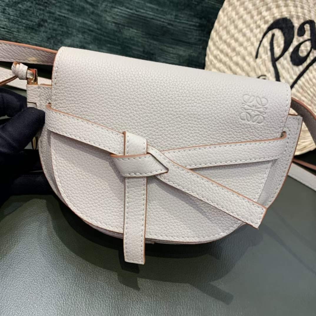 Loewe Gate Dual Kantong réplika kualitas pangsaéna (2022 diropéa)-Pangalusna kualitas palsu Louis Vuitton Kantong Toko Online, Replica desainer kantong ru Loewe Gate Dual Kantong réplika kualitas pangsaéna (2022 diropéa)-Pangalusna kualitas palsu Louis Vuitton Kantong Toko Online, Replica desainer kantong ru