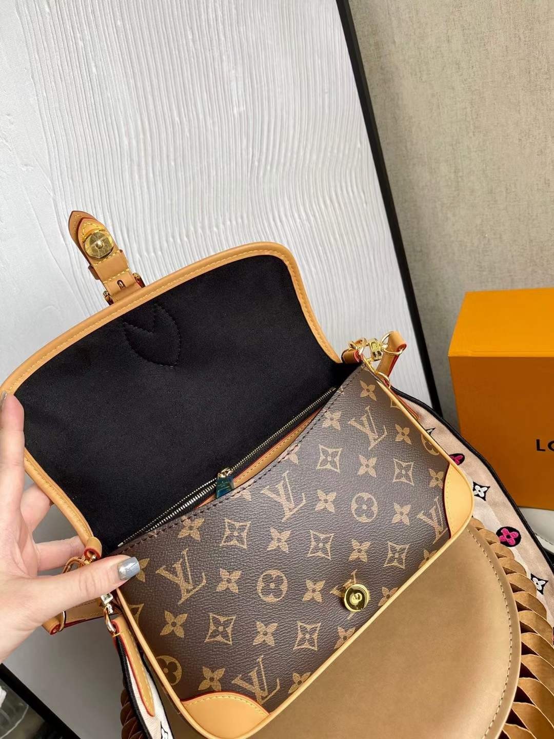 Louis Vuitton DIANE M45985 Najkvalitnejšia replika tašky (aktualizovaná v roku 2022)-Online obchod s falošnou taškou Louis Vuitton najvyššej kvality, replika značkovej tašky ru