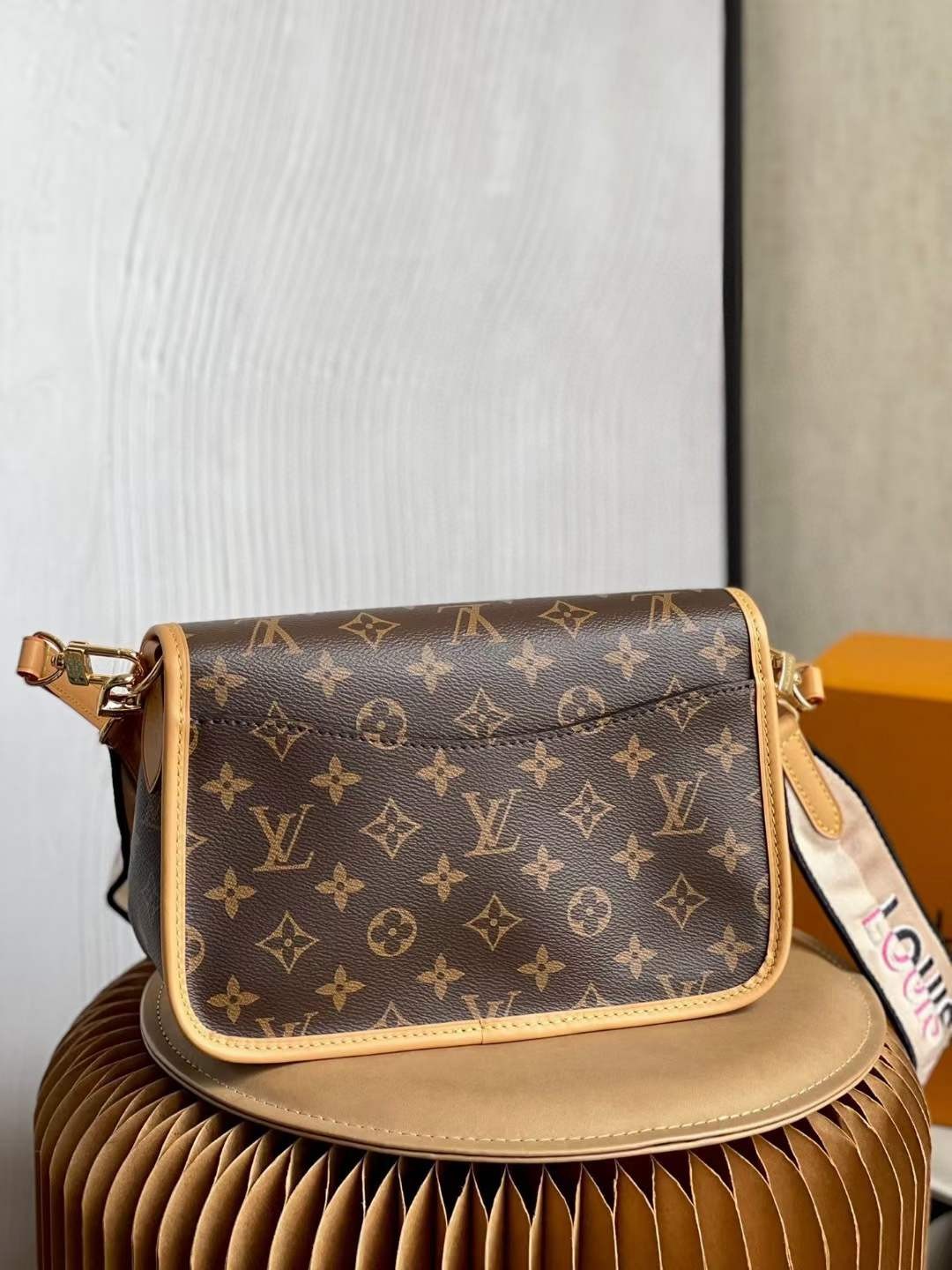 Louis Vuitton DIANE M45985 Najkvalitnejšia replika tašky (aktualizovaná v roku 2022)-Online obchod s falošnou taškou Louis Vuitton najvyššej kvality, replika značkovej tašky ru