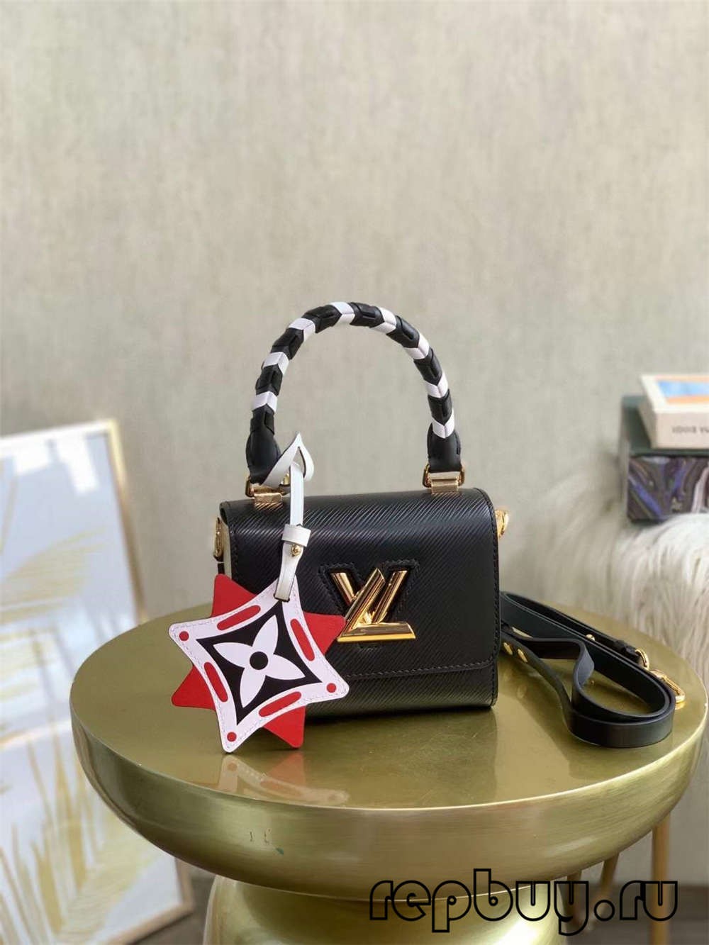 Louis Vuitton CRAFTY TWIST M56849 hideung Kantong réplika kualitas pangsaéna (2022 diropéa)-Pangalusna kualitas palsu Louis Vuitton Kantong Toko Online, Replica desainer kantong ru Louis Vuitton CRAFTY TWIST M56849 hideung Kantong réplika kualitas pangsaéna (2022 diropéa)-Pangalusna kualitas palsu Louis Vuitton Kantong Toko Online, Replica desainer kantong ru