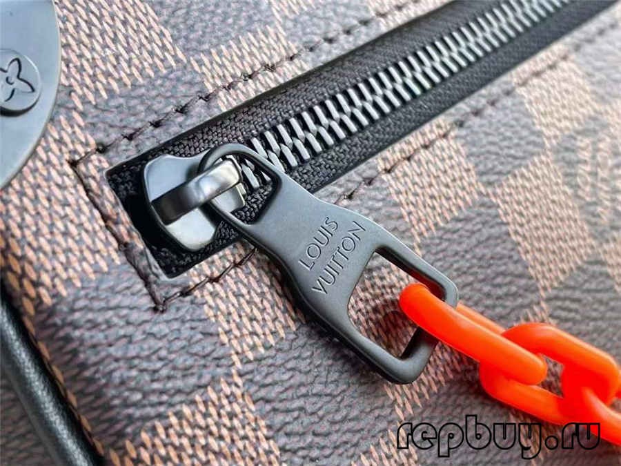 图片包含 桌子, 片, 自行车, 对

描述已自动生成